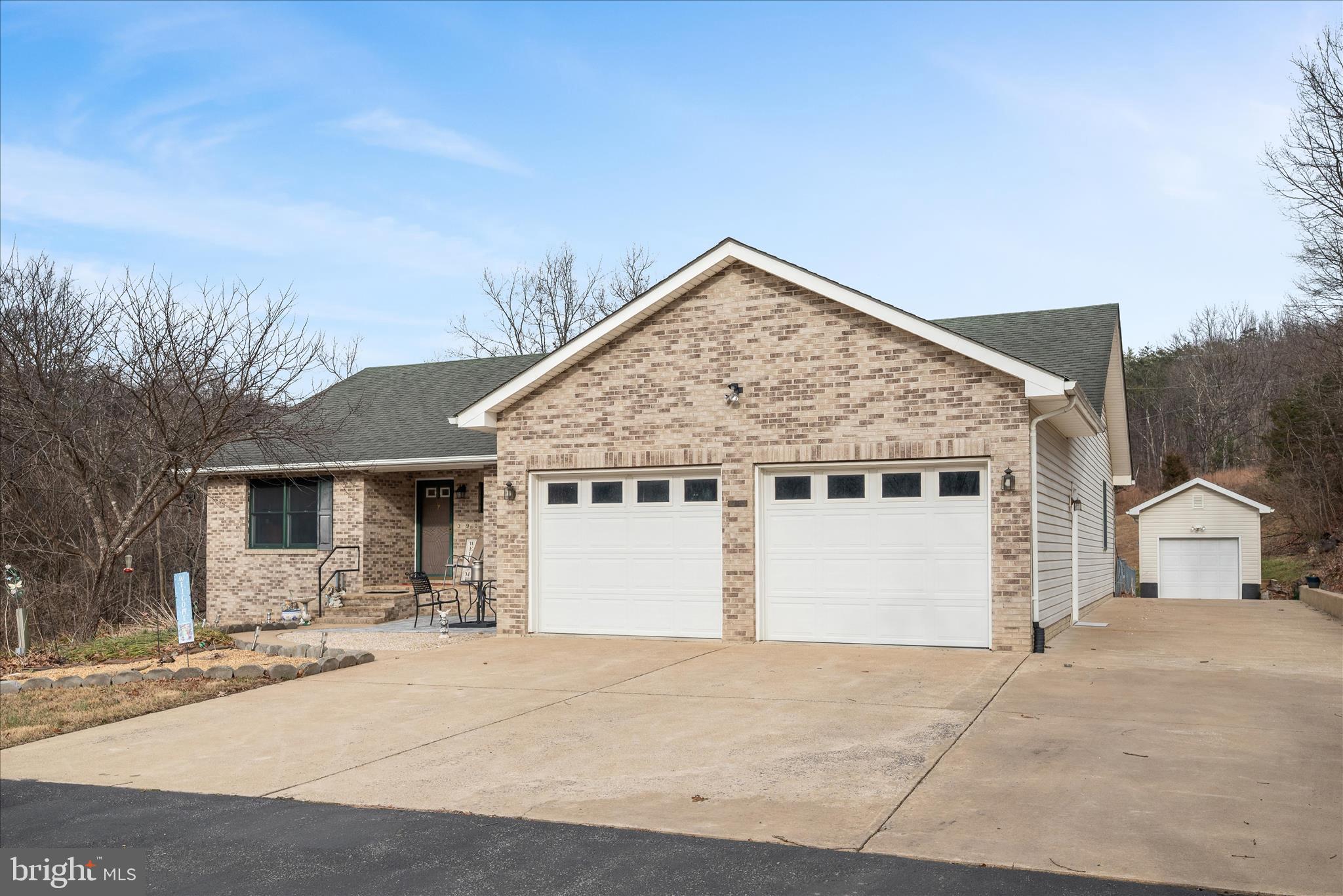 3904 N FREDERICK PIKE