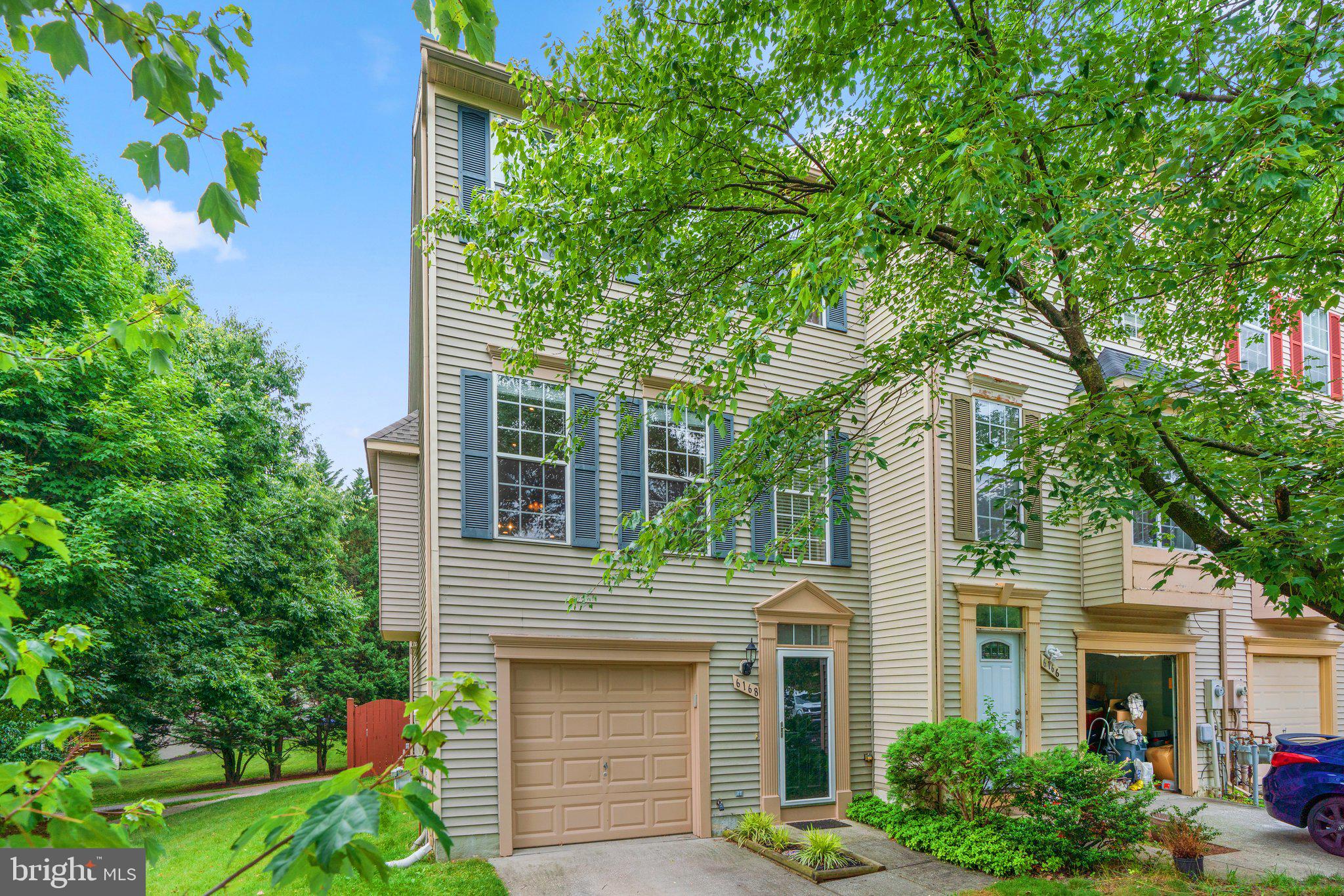 THE RIDINGS AT KENDALL RIDGE - Residential