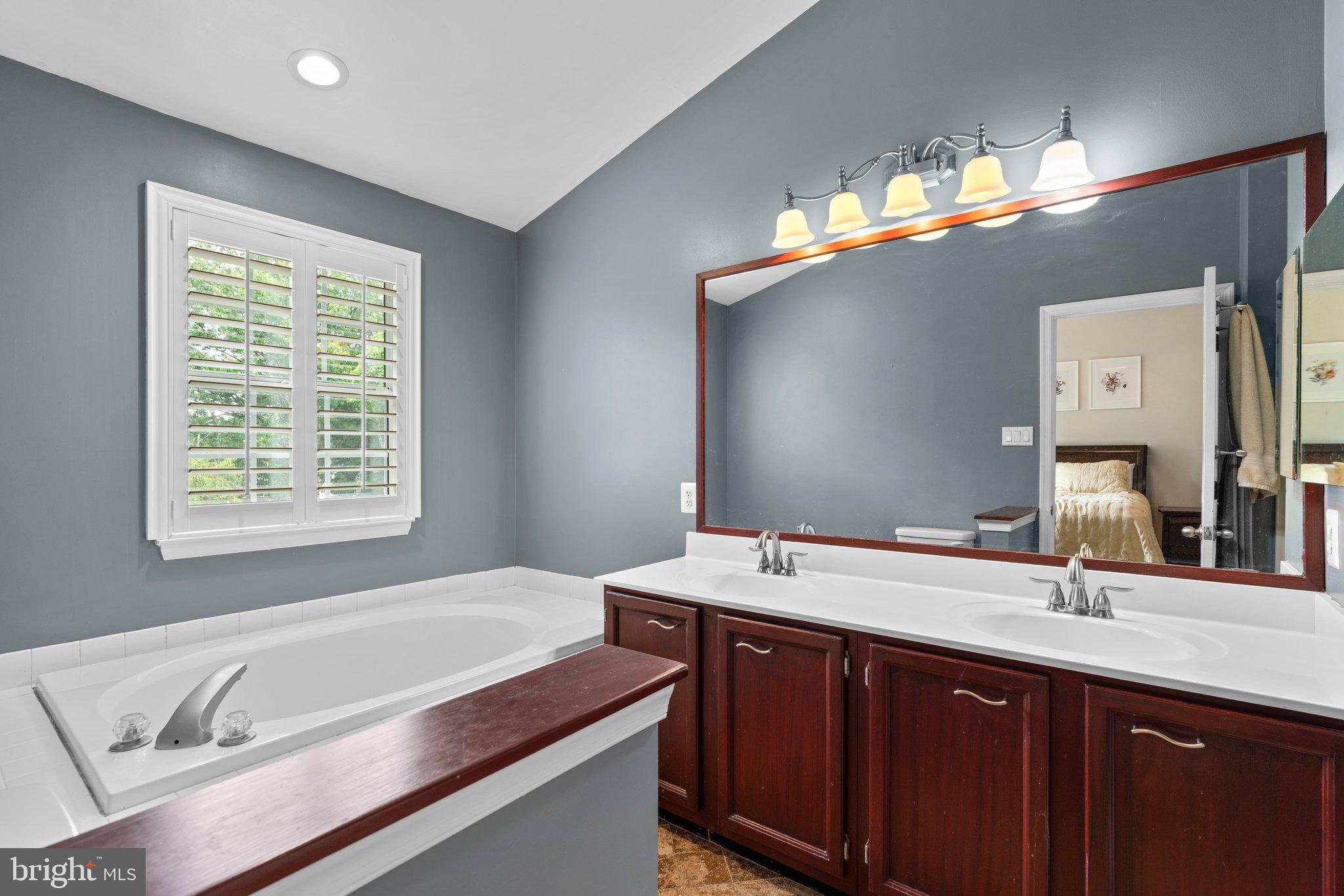 THE RIDINGS AT KENDALL RIDGE - Residential