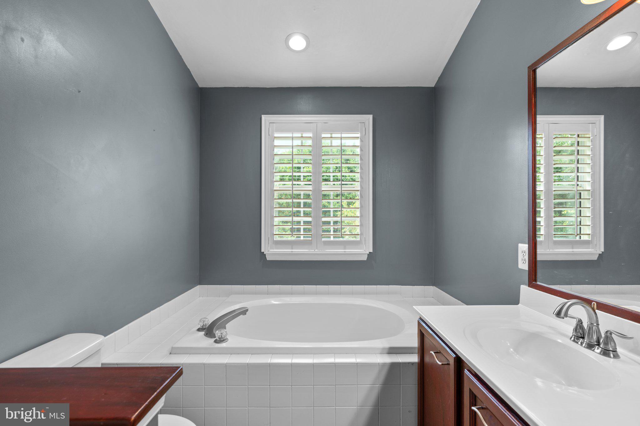 THE RIDINGS AT KENDALL RIDGE - Residential