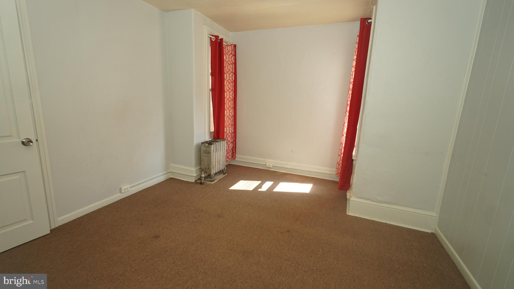 NORRISTOWN - Residential