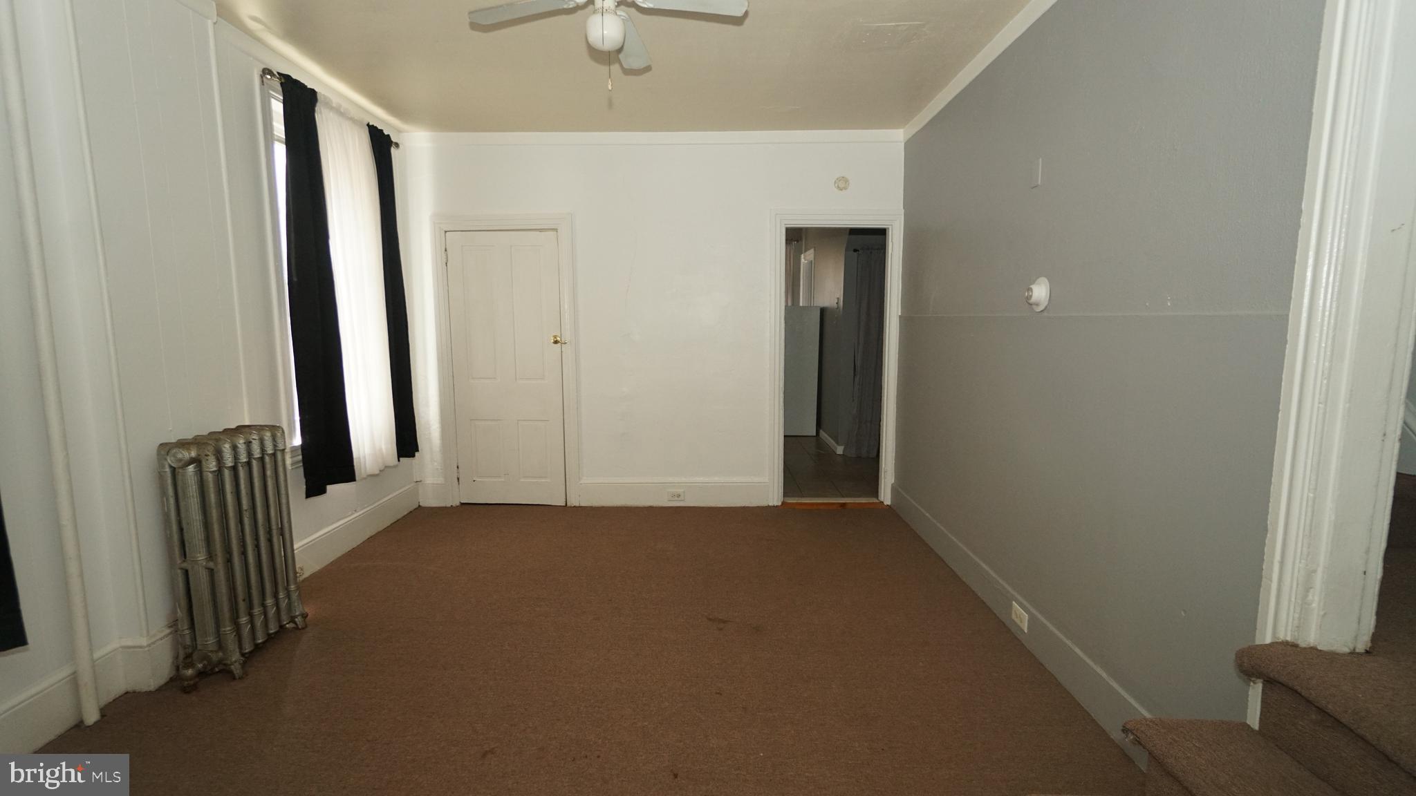 NORRISTOWN - Residential