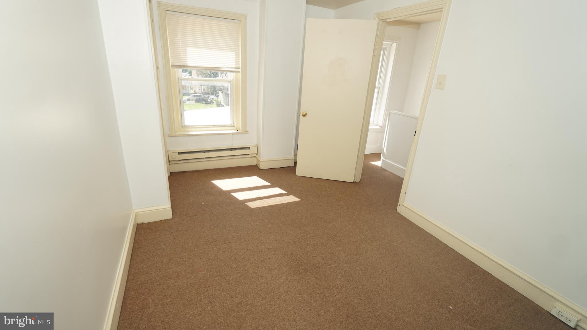 NORRISTOWN - Residential