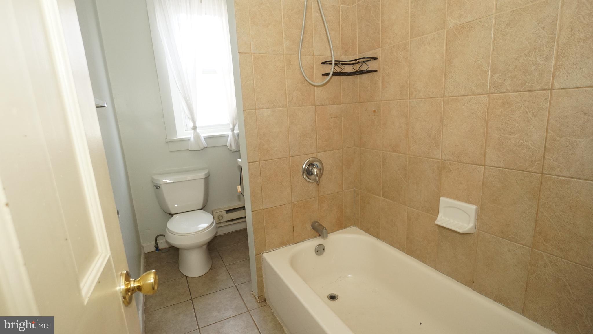 NORRISTOWN - Residential