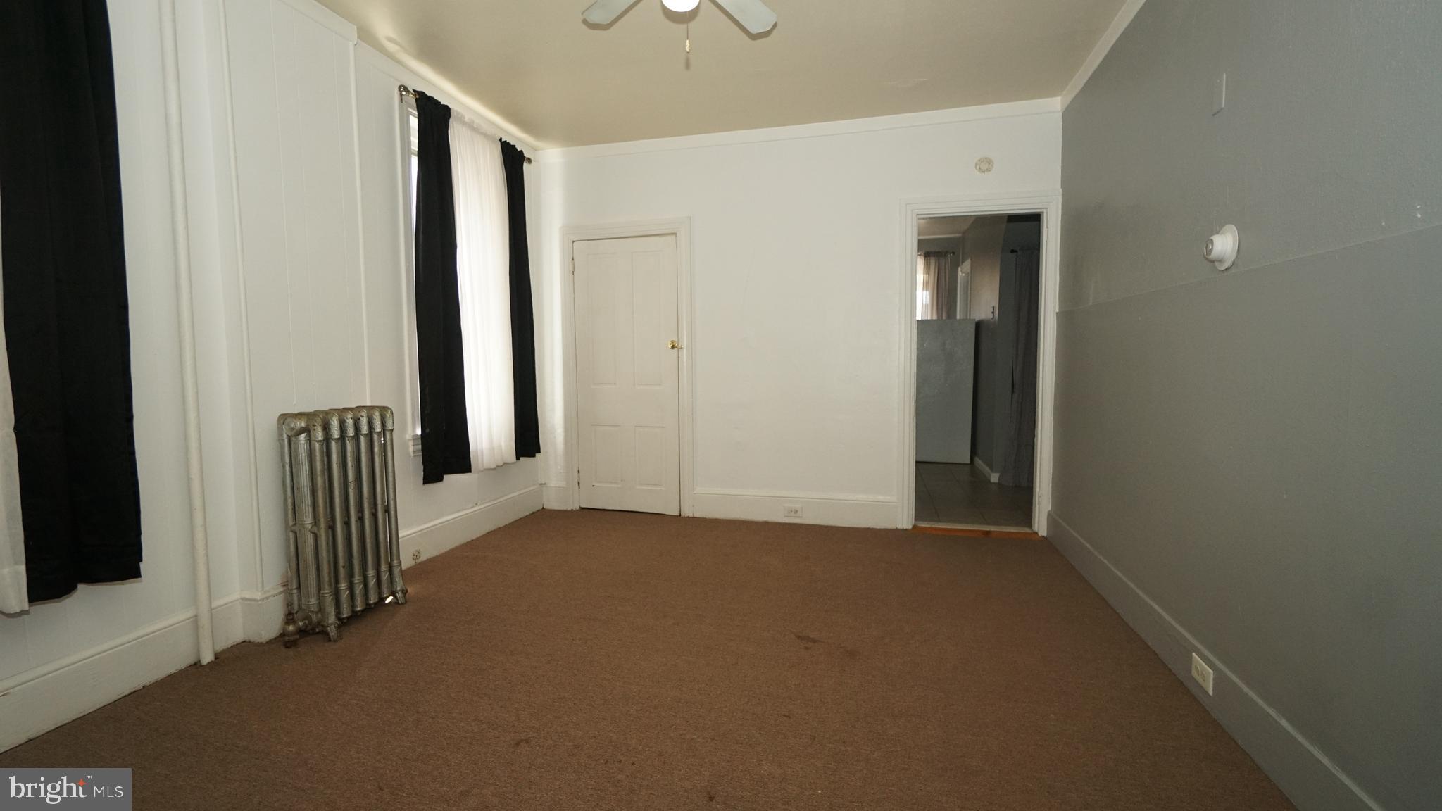 NORRISTOWN - Residential