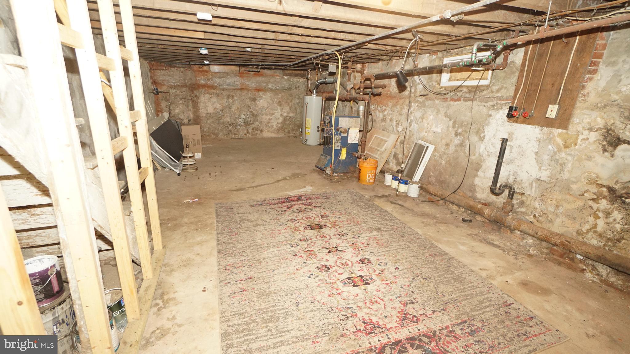 NORRISTOWN - Residential