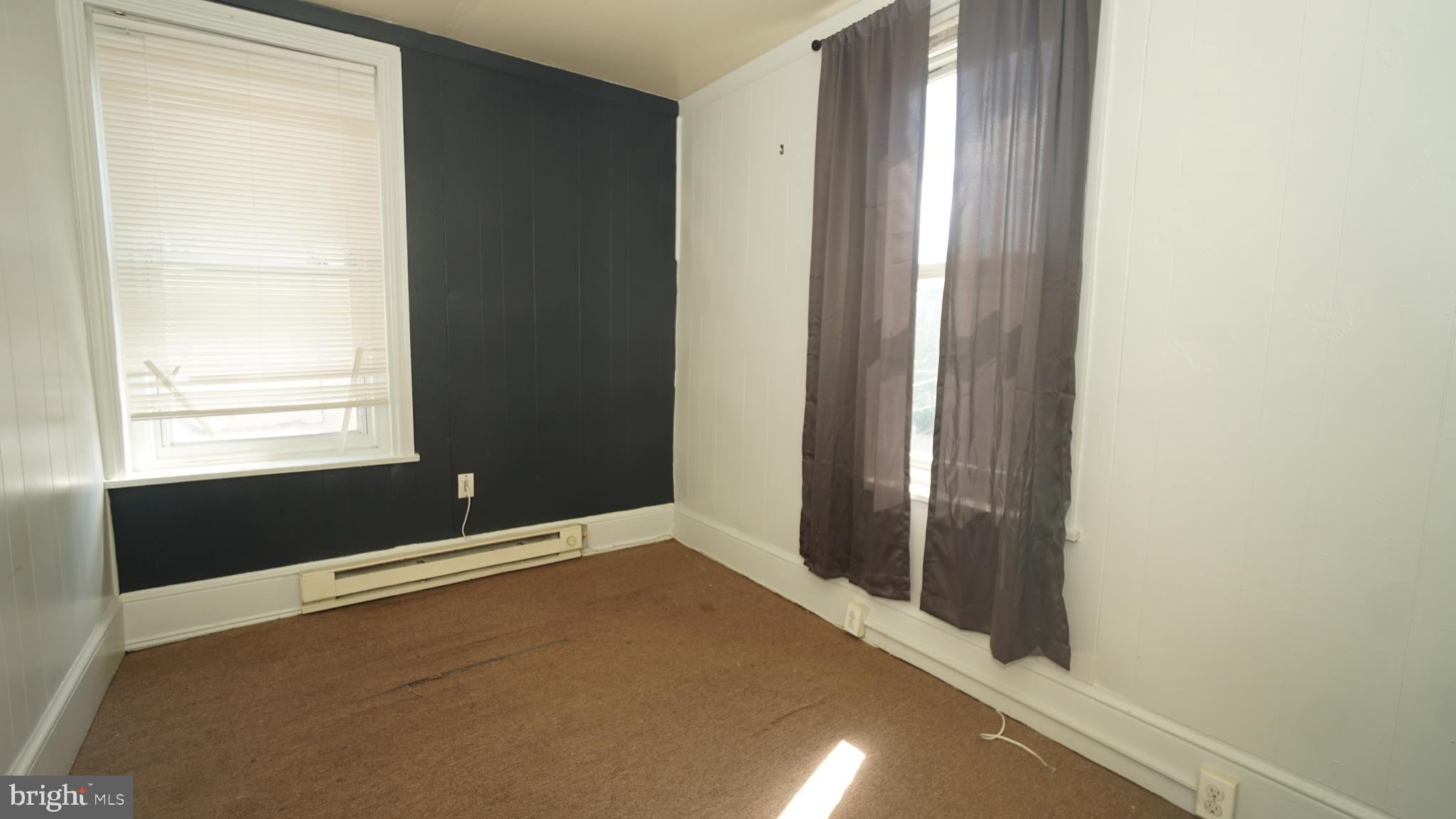 NORRISTOWN - Residential