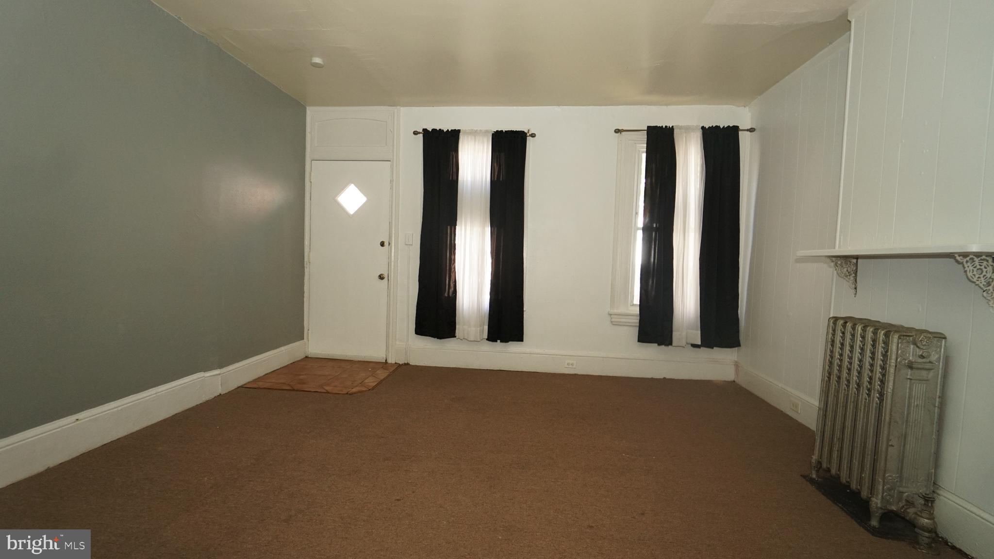 NORRISTOWN - Residential