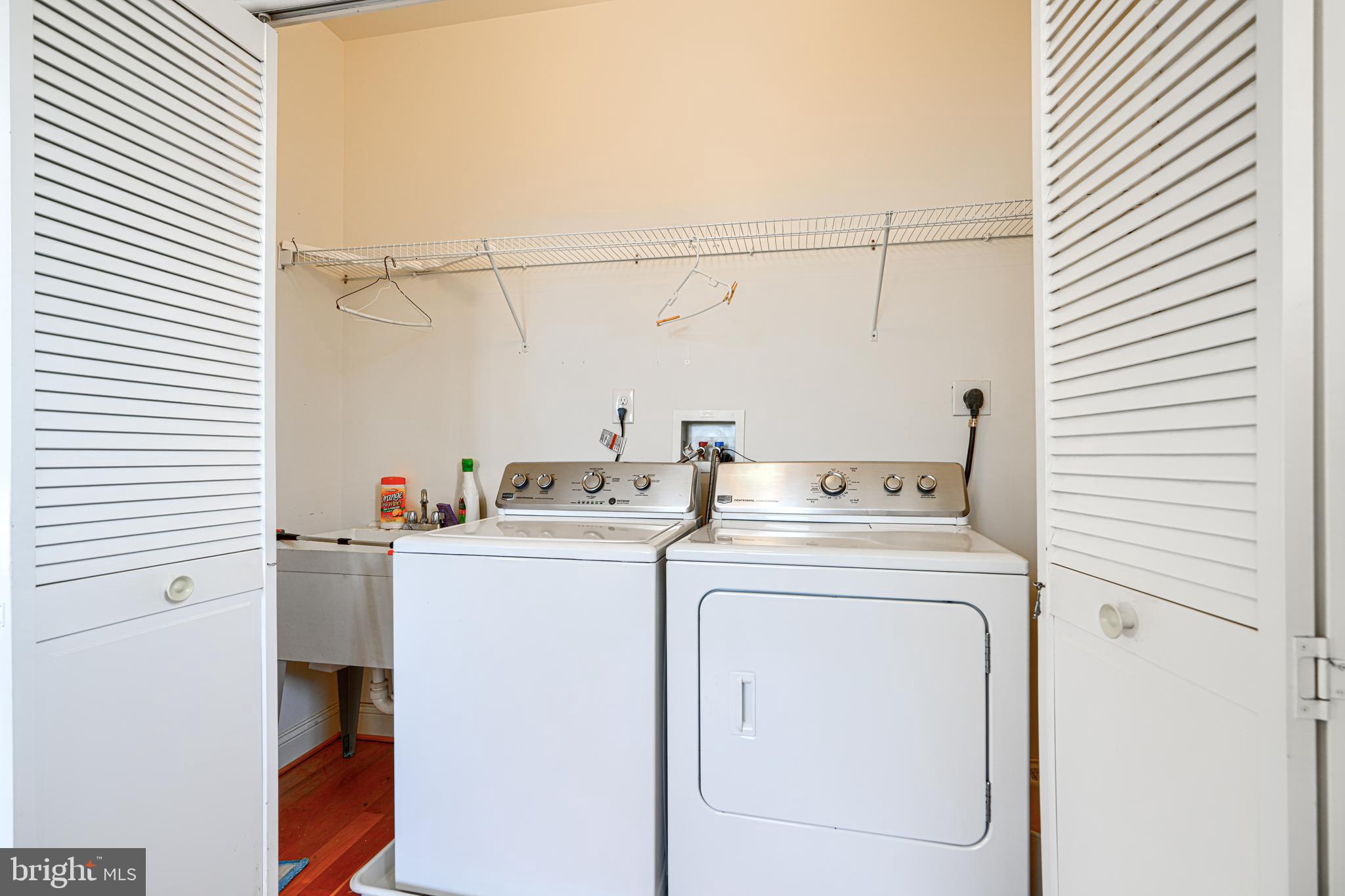 MOUNT WASHINGTON - Residential