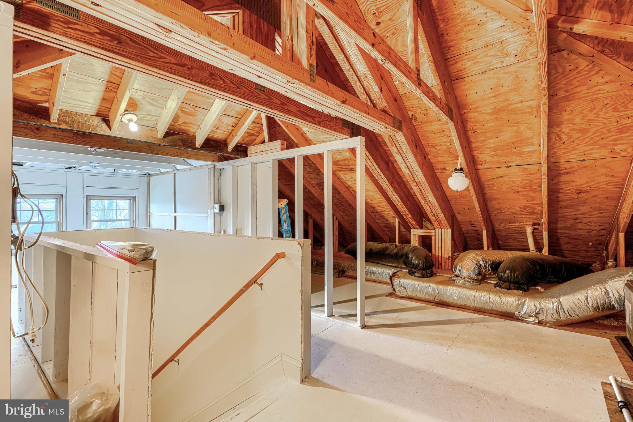 MOUNT WASHINGTON - Residential