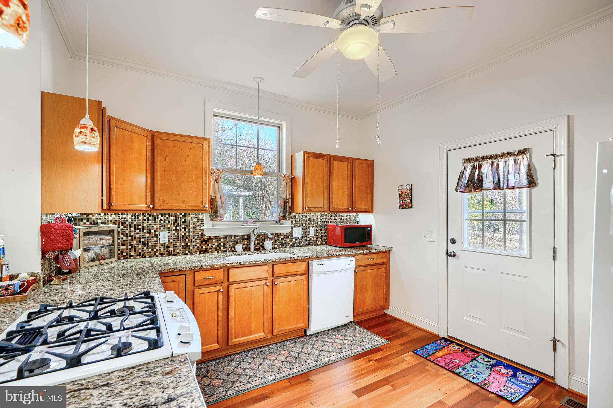 MOUNT WASHINGTON - Residential