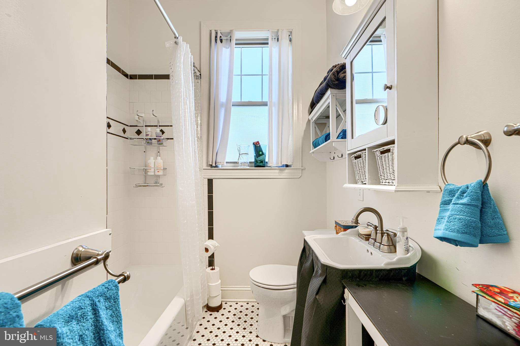 MOUNT WASHINGTON - Residential