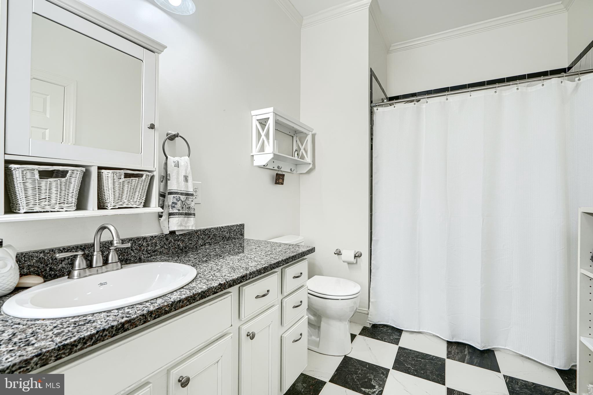 MOUNT WASHINGTON - Residential