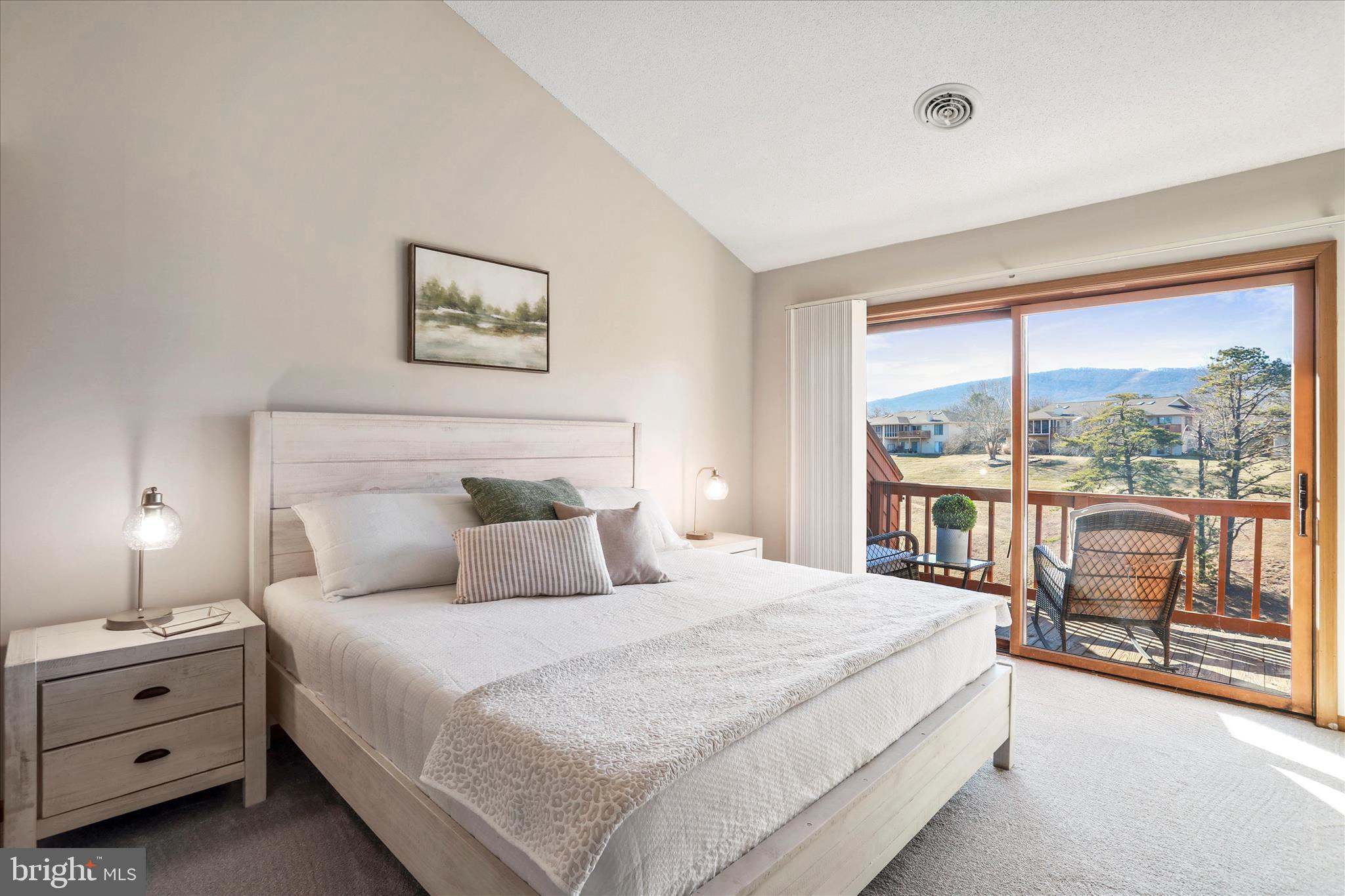 THE WOODS RESORT - Residential