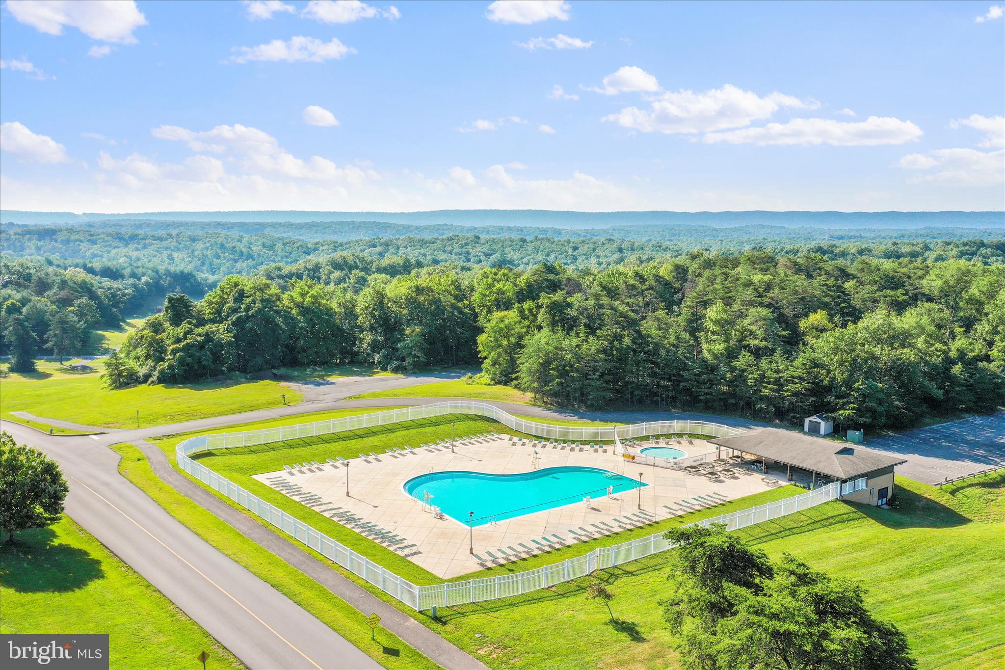 THE WOODS RESORT - Residential