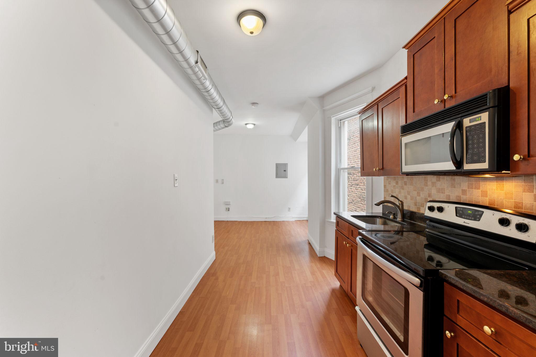 5241 WALNUT STREET 00