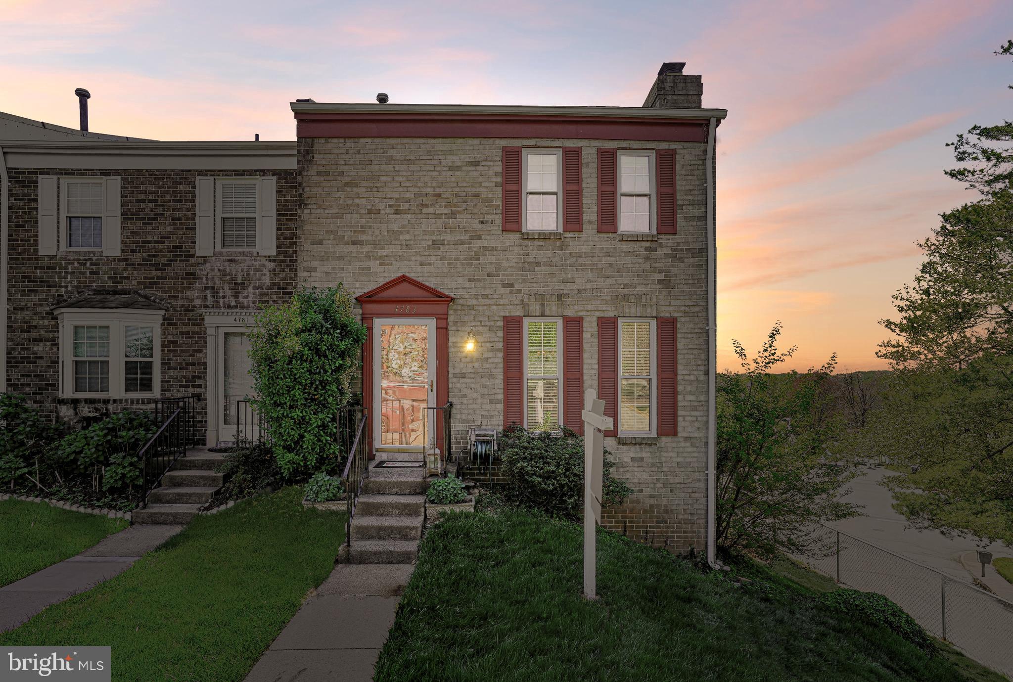 HERITAGE VILLAGE - Residential