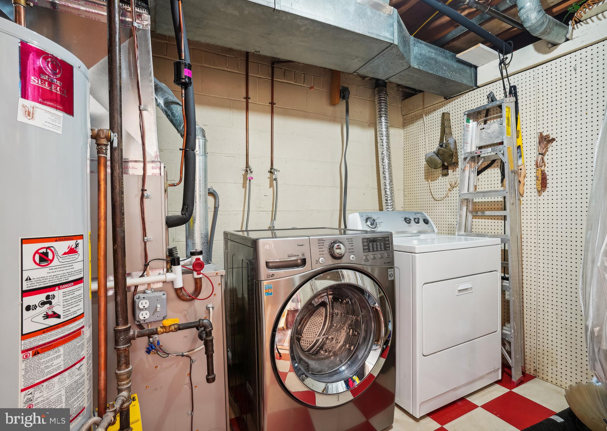 HERITAGE VILLAGE - Residential