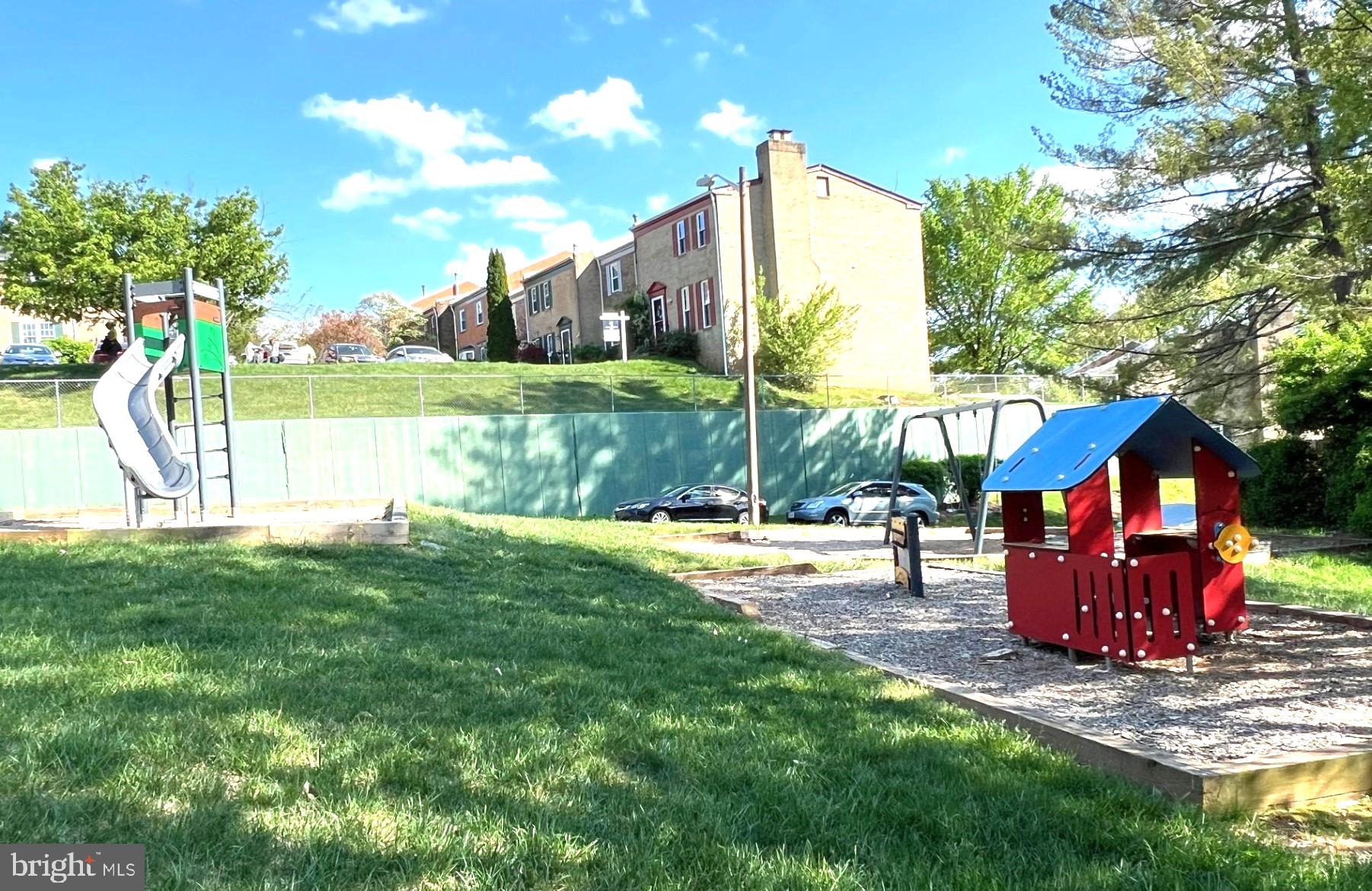 HERITAGE VILLAGE - Residential