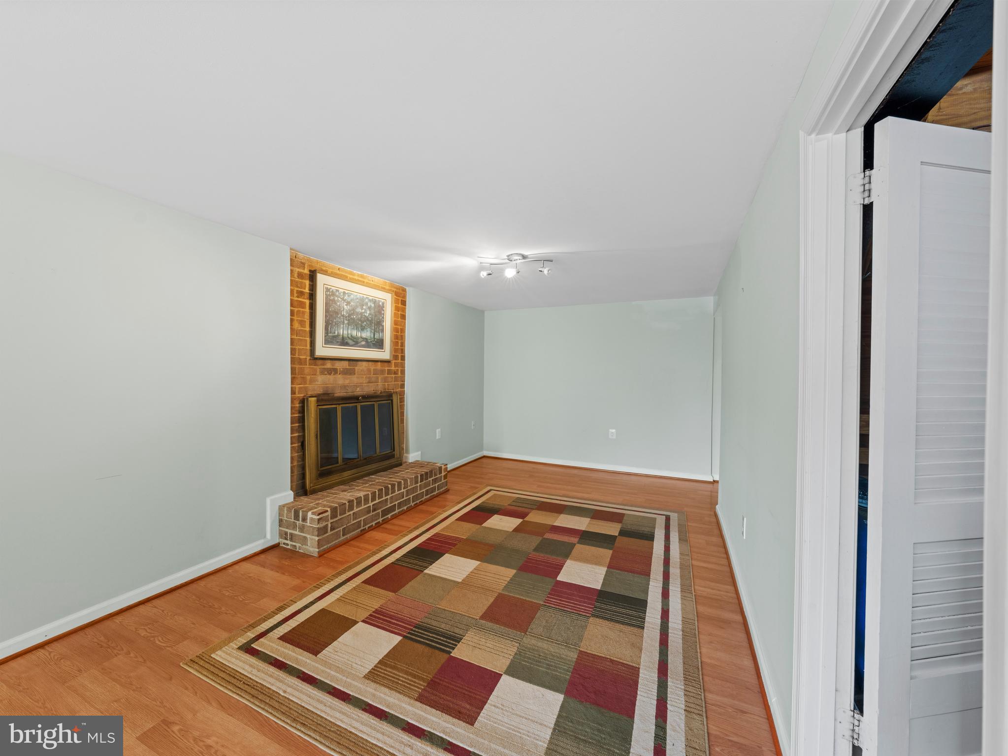 HERITAGE VILLAGE - Residential