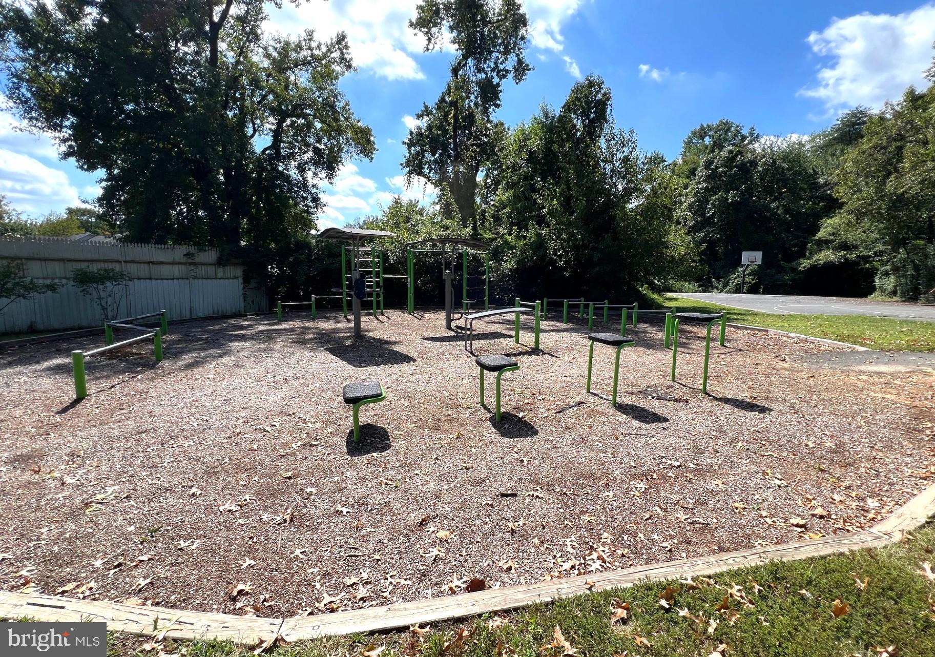 HERITAGE VILLAGE - Residential