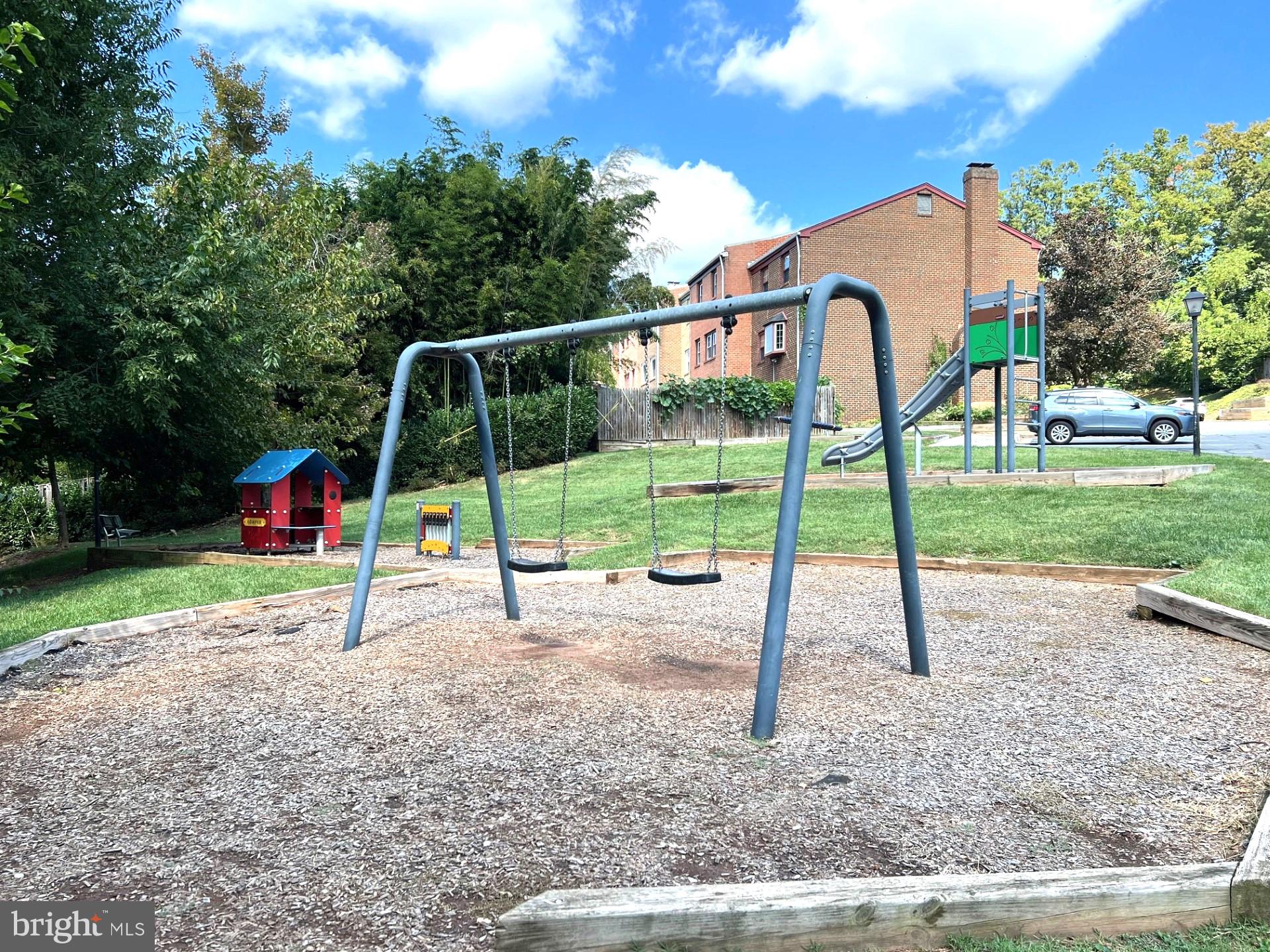 HERITAGE VILLAGE - Residential