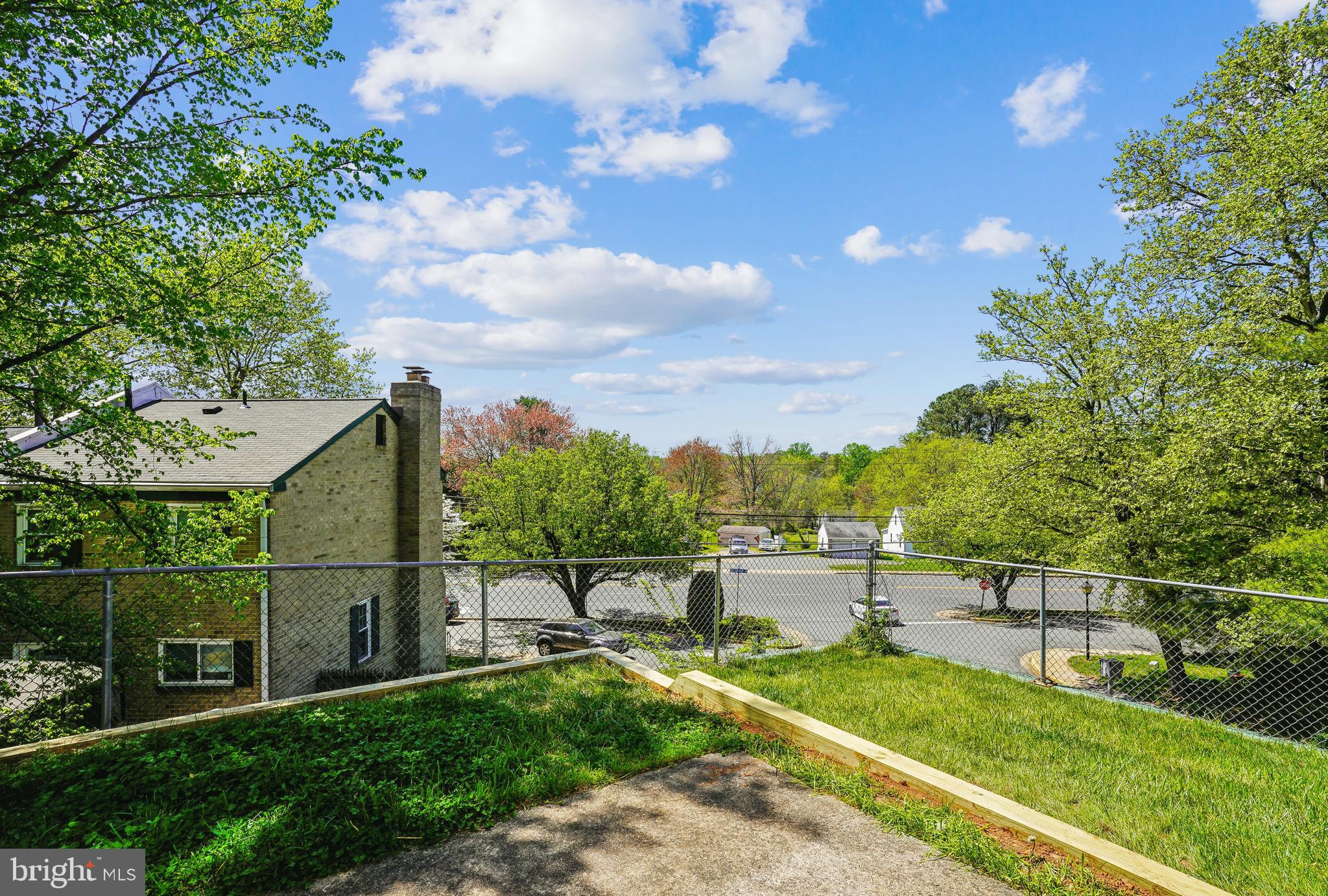 HERITAGE VILLAGE - Residential