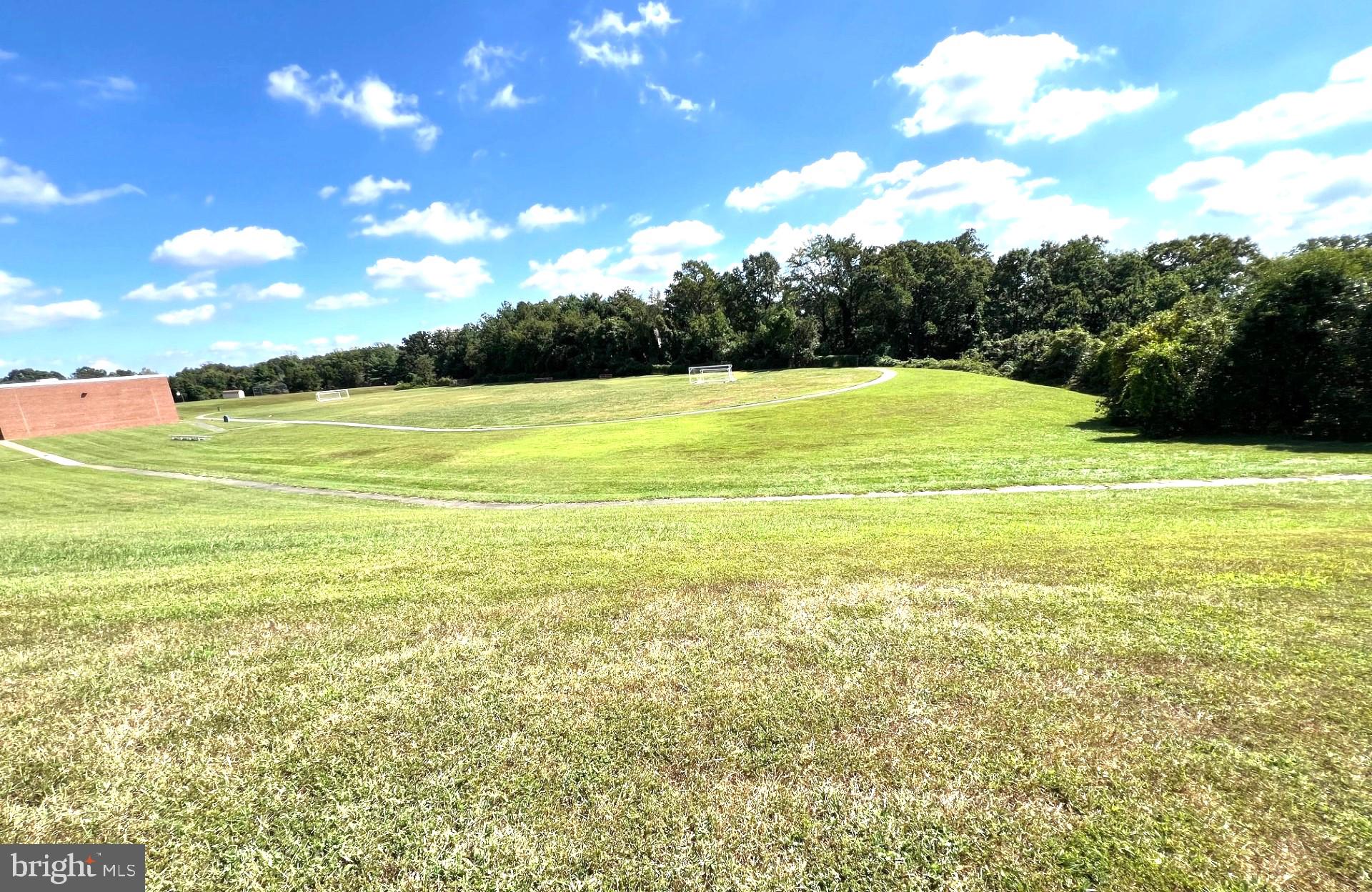 HERITAGE VILLAGE - Residential