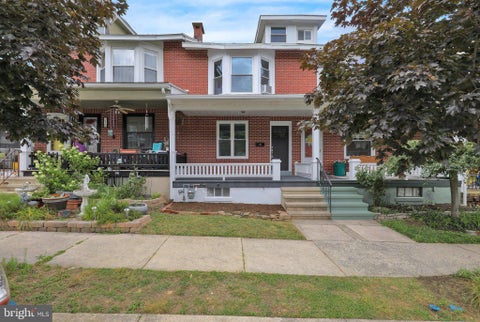 Townhouse For Sale - 317 2nd Street<br/> READING, PA 19607