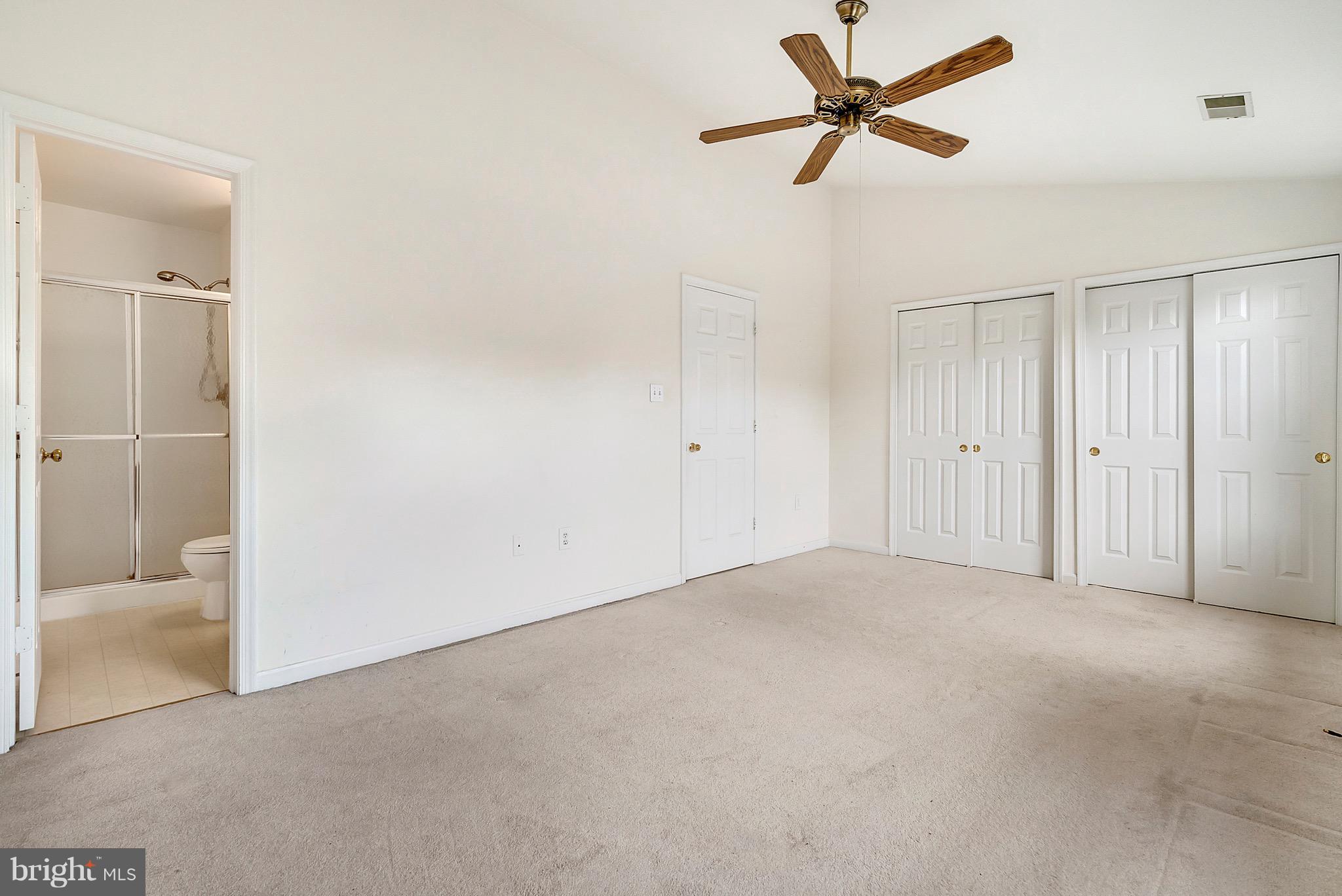 ASHBURN FARM - Residential