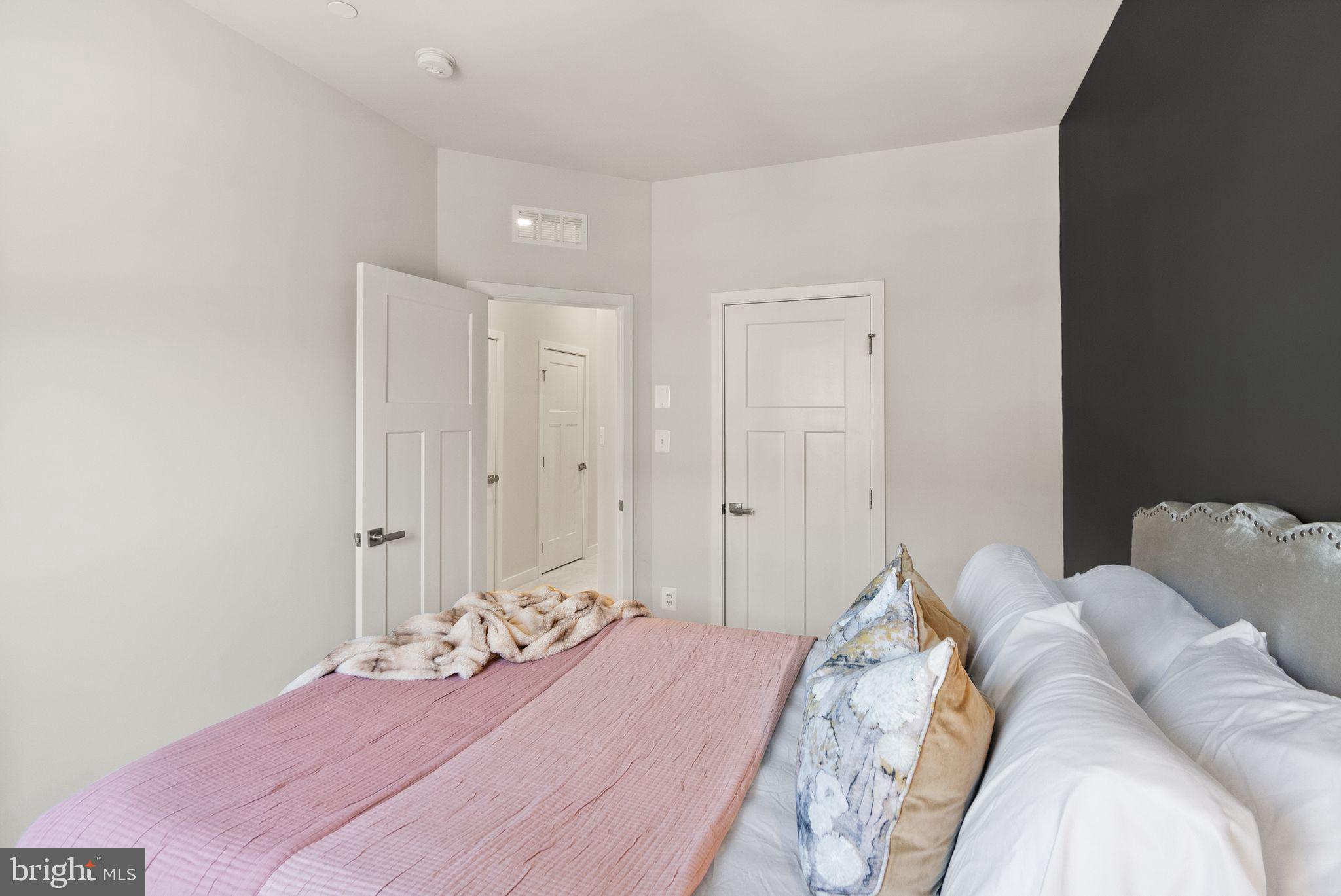 LAKE LINGANORE OAKDALE - Residential Lease