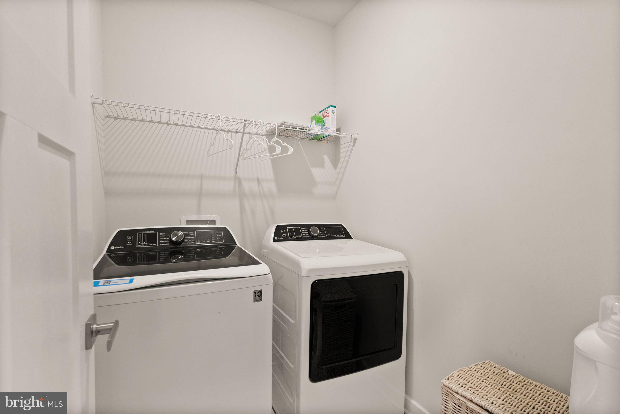 LAKE LINGANORE OAKDALE - Residential Lease