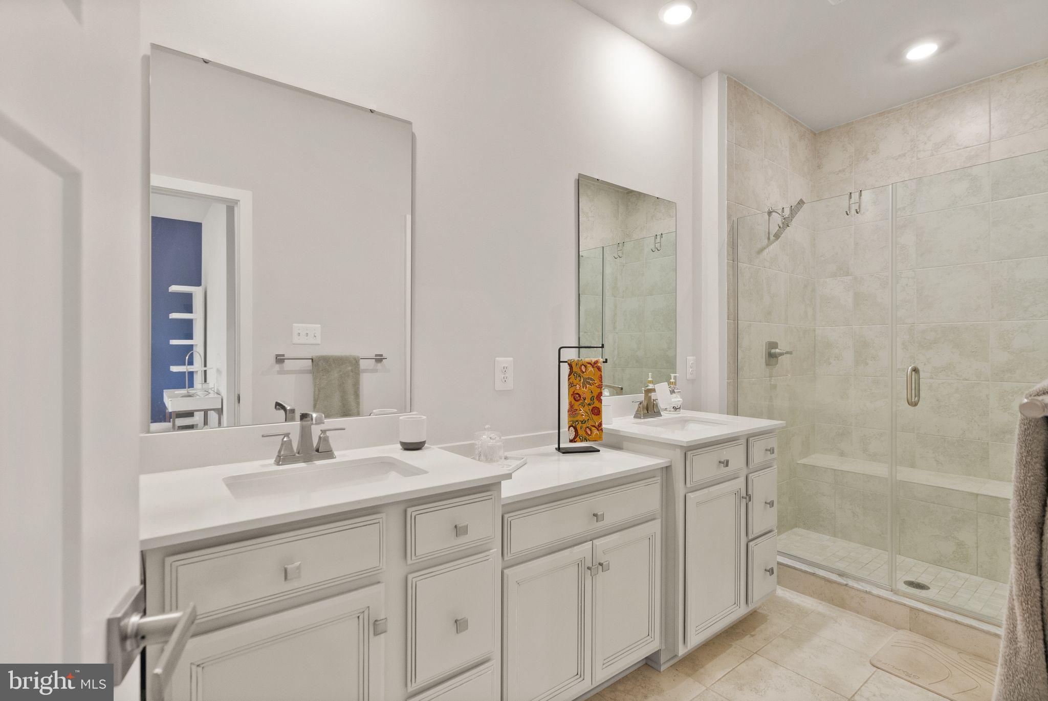 LAKE LINGANORE OAKDALE - Residential Lease