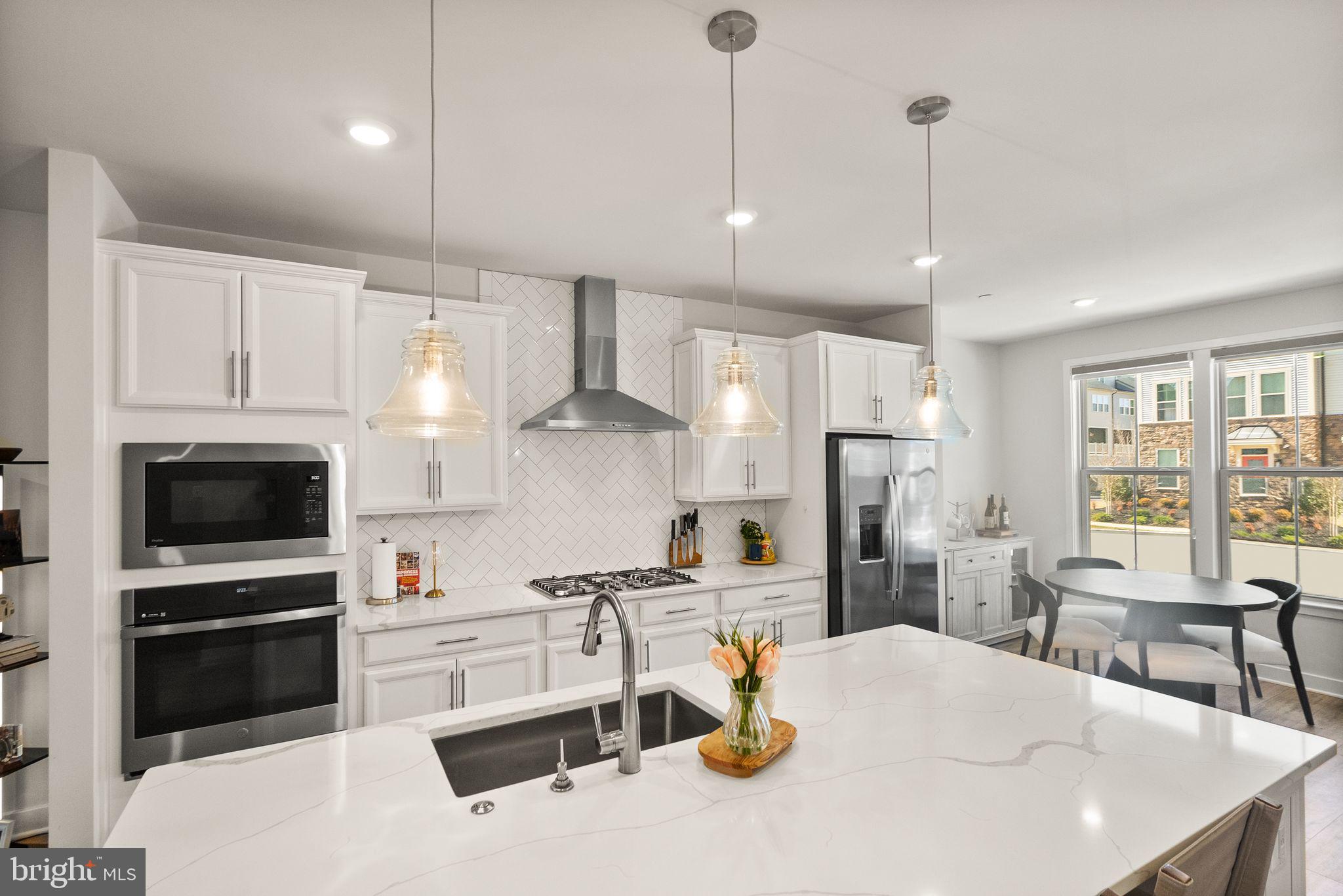 LAKE LINGANORE OAKDALE - Residential Lease