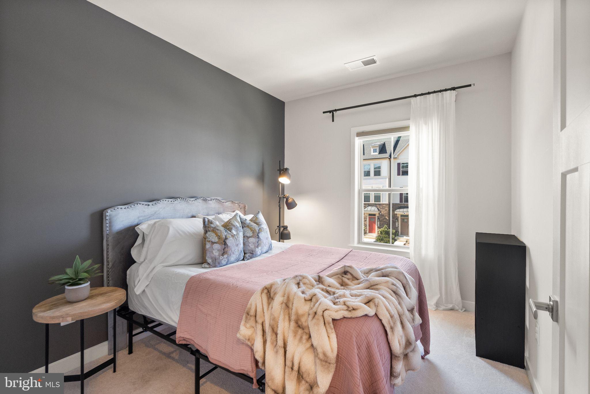 LAKE LINGANORE OAKDALE - Residential Lease