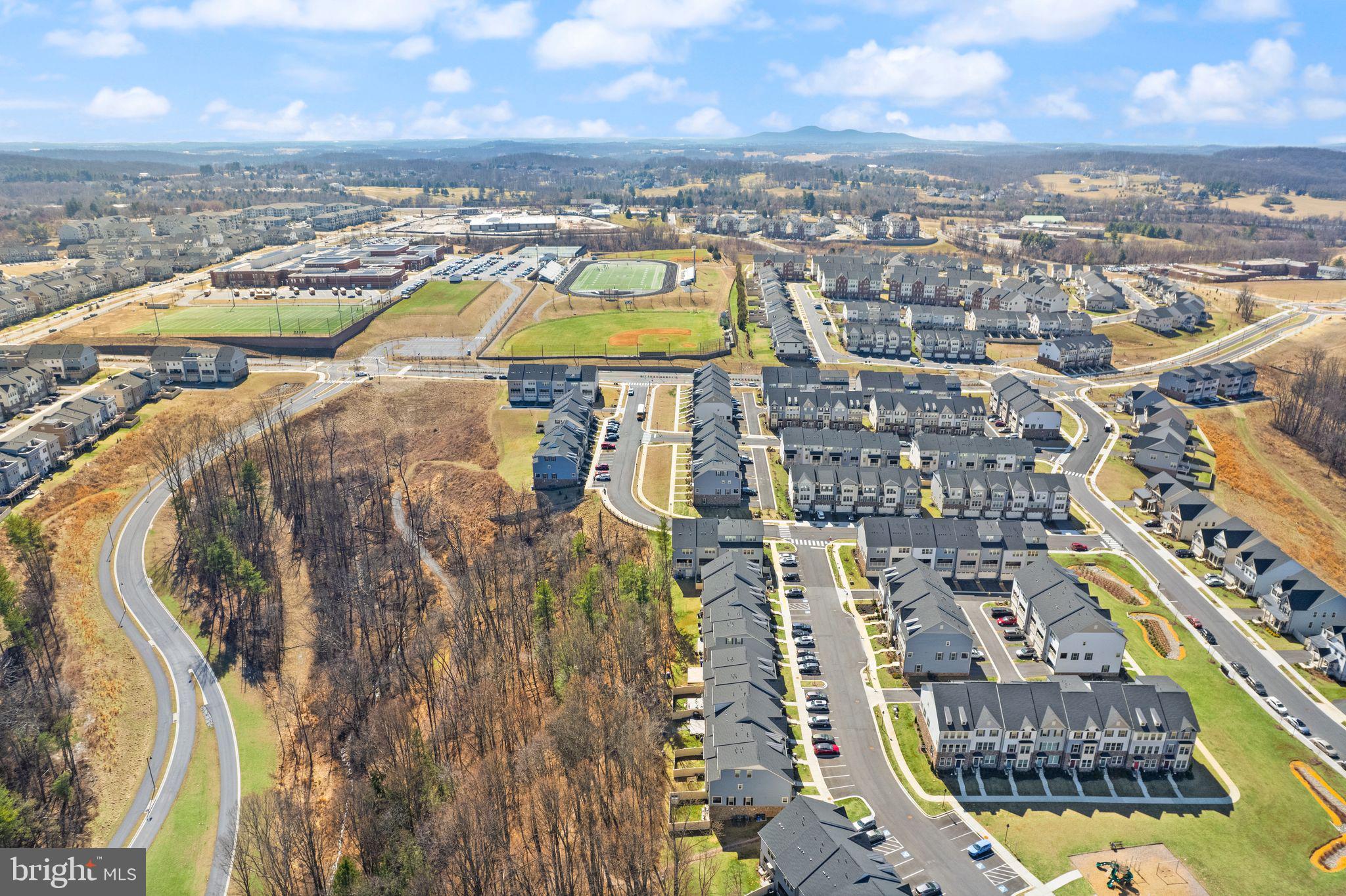 LAKE LINGANORE OAKDALE - Residential Lease