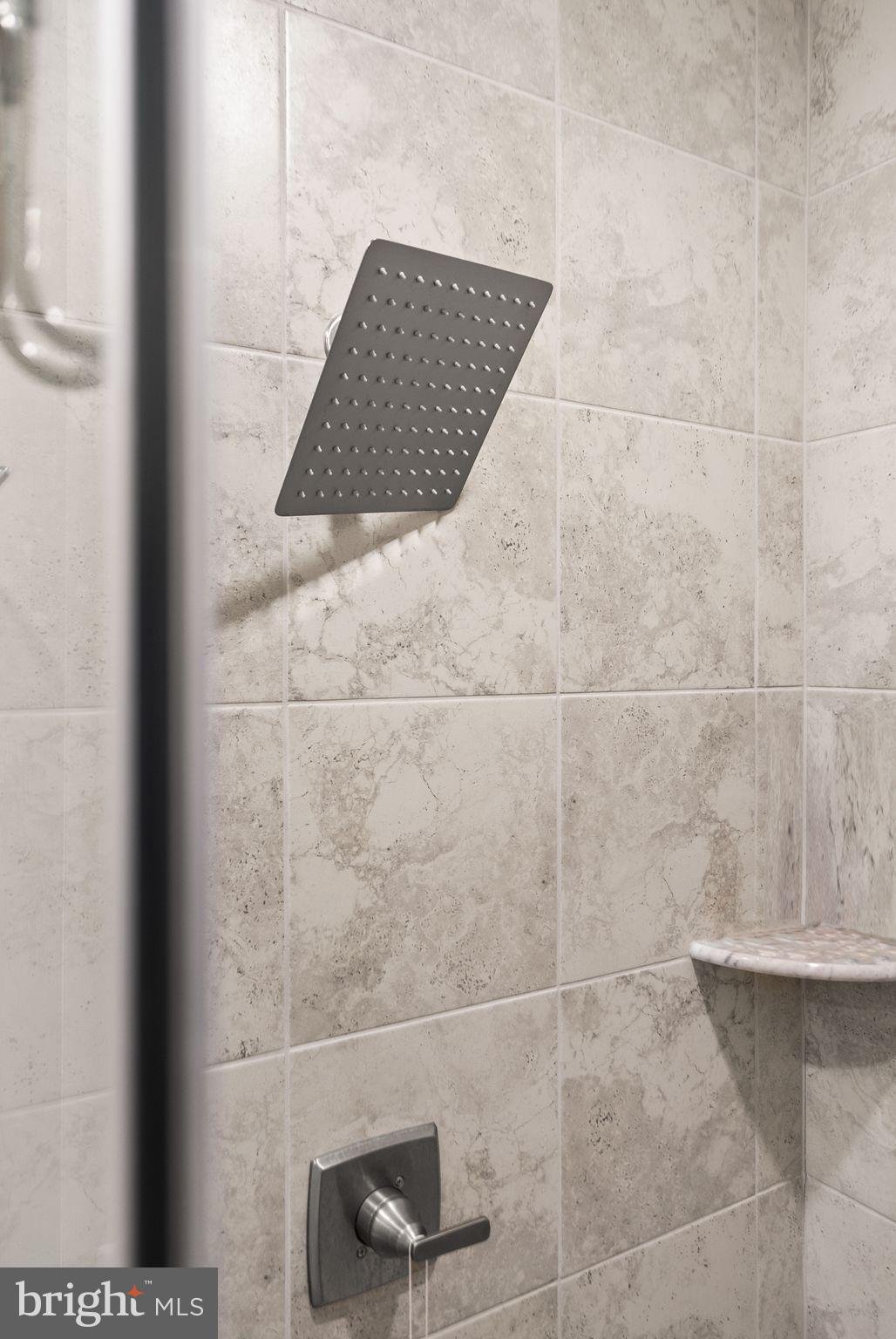 LAKE LINGANORE OAKDALE - Residential Lease