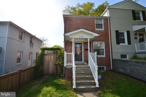 3723 S FOUR MILE RUN DRIVE ARLINGTON VA 22206