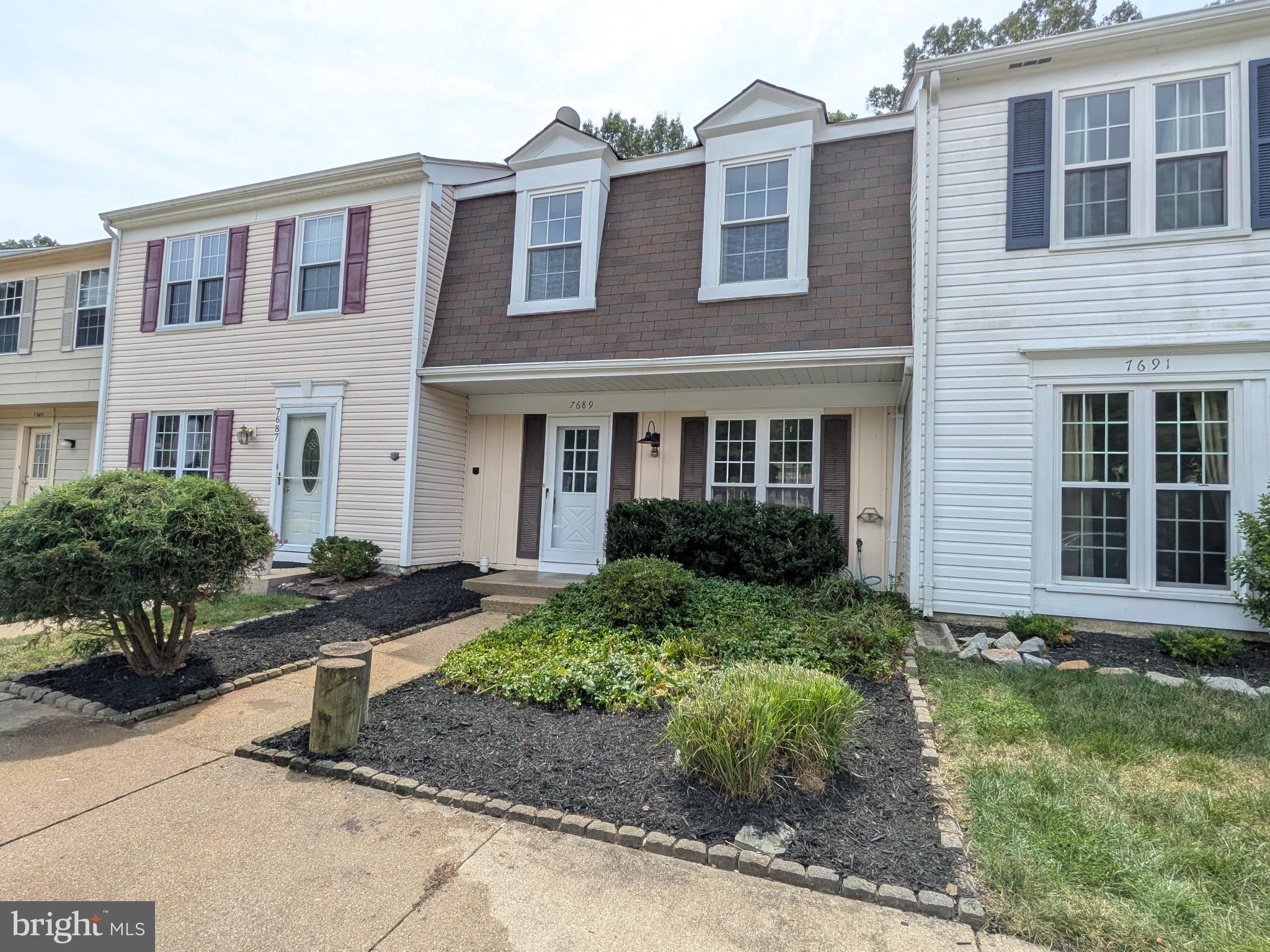 7689 SHEFFIELD VILLAGE LANE