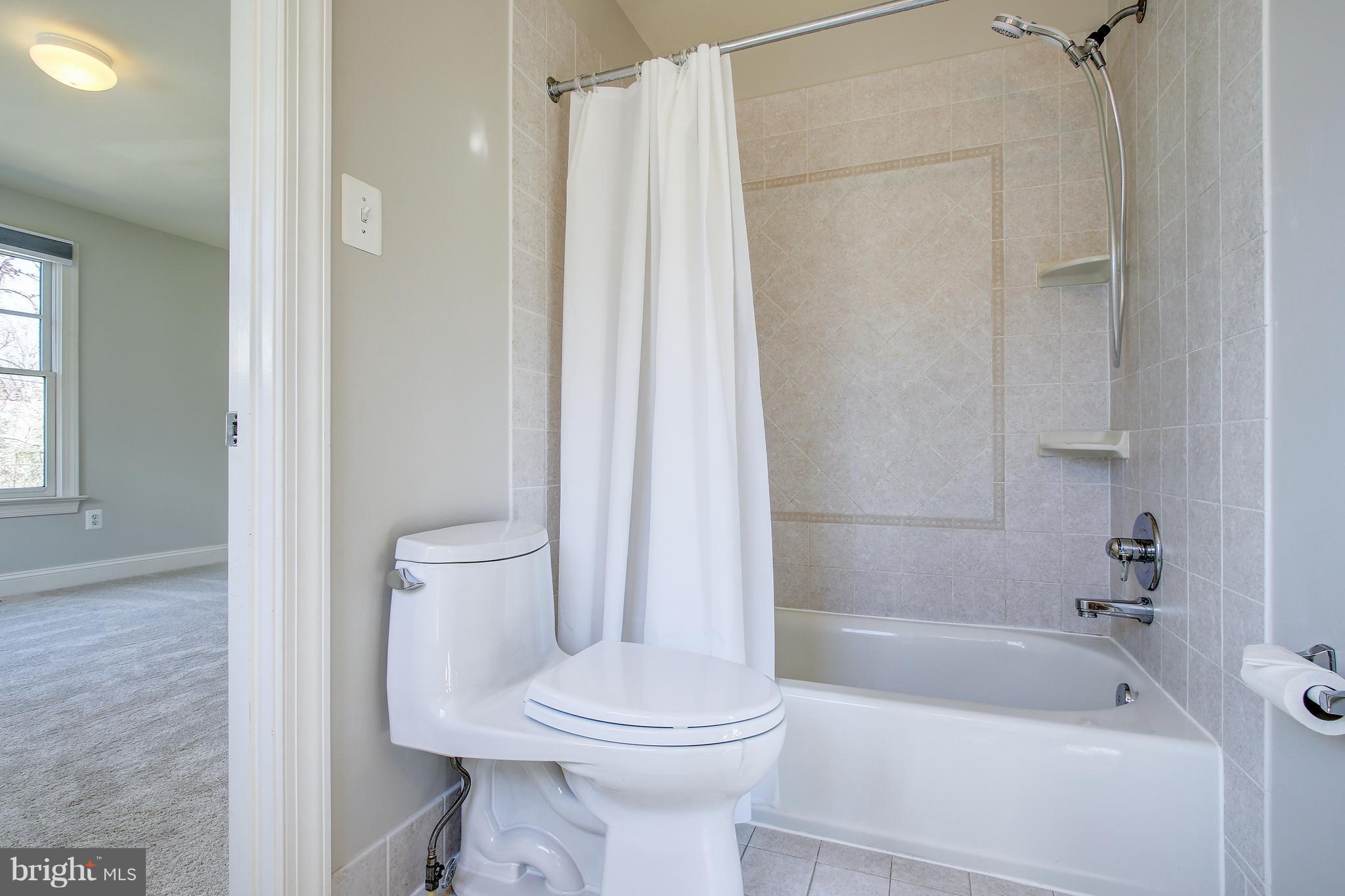 COUNTRY CLUB VILLAGE - Residential