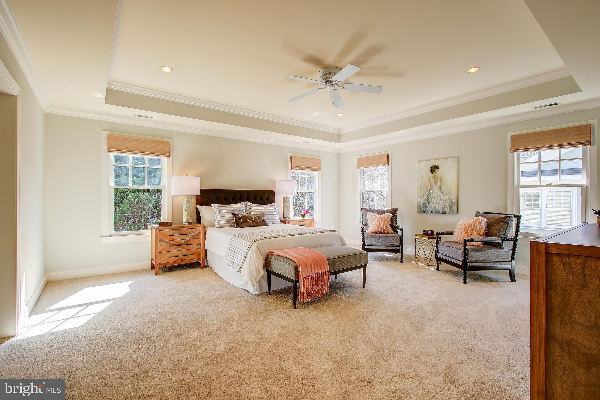 COUNTRY CLUB VILLAGE - Residential