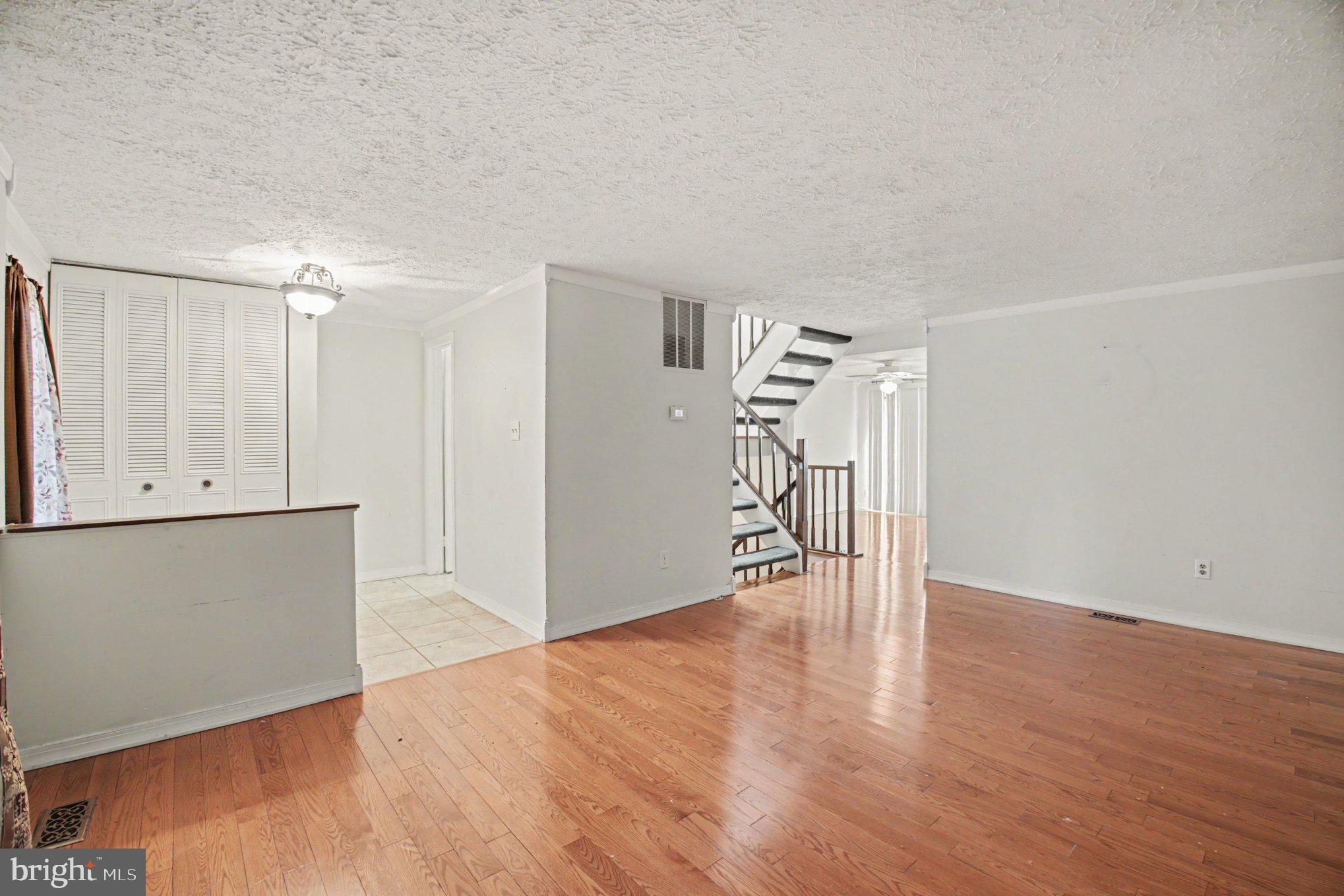 MONTCLAIR - Residential