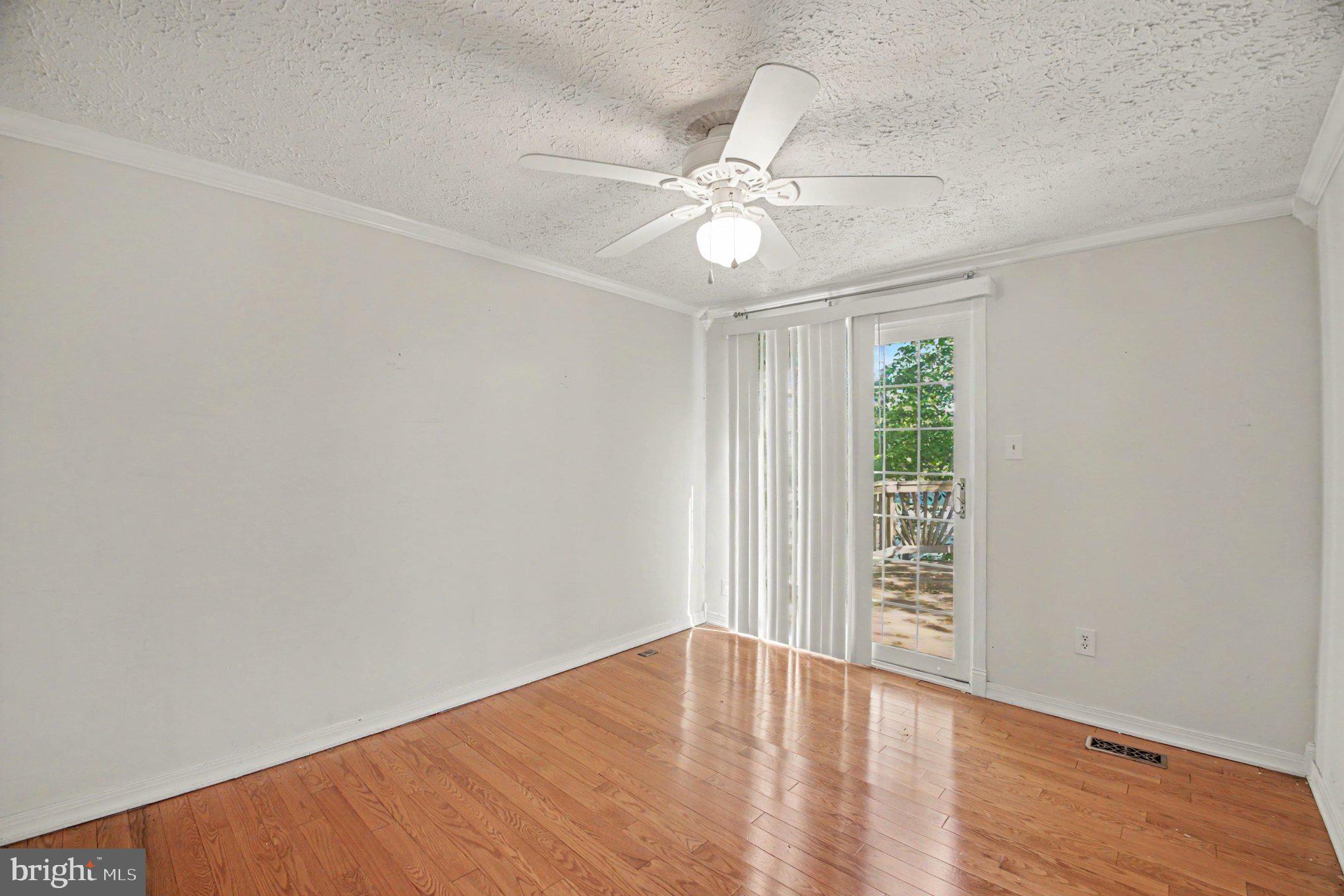 MONTCLAIR - Residential