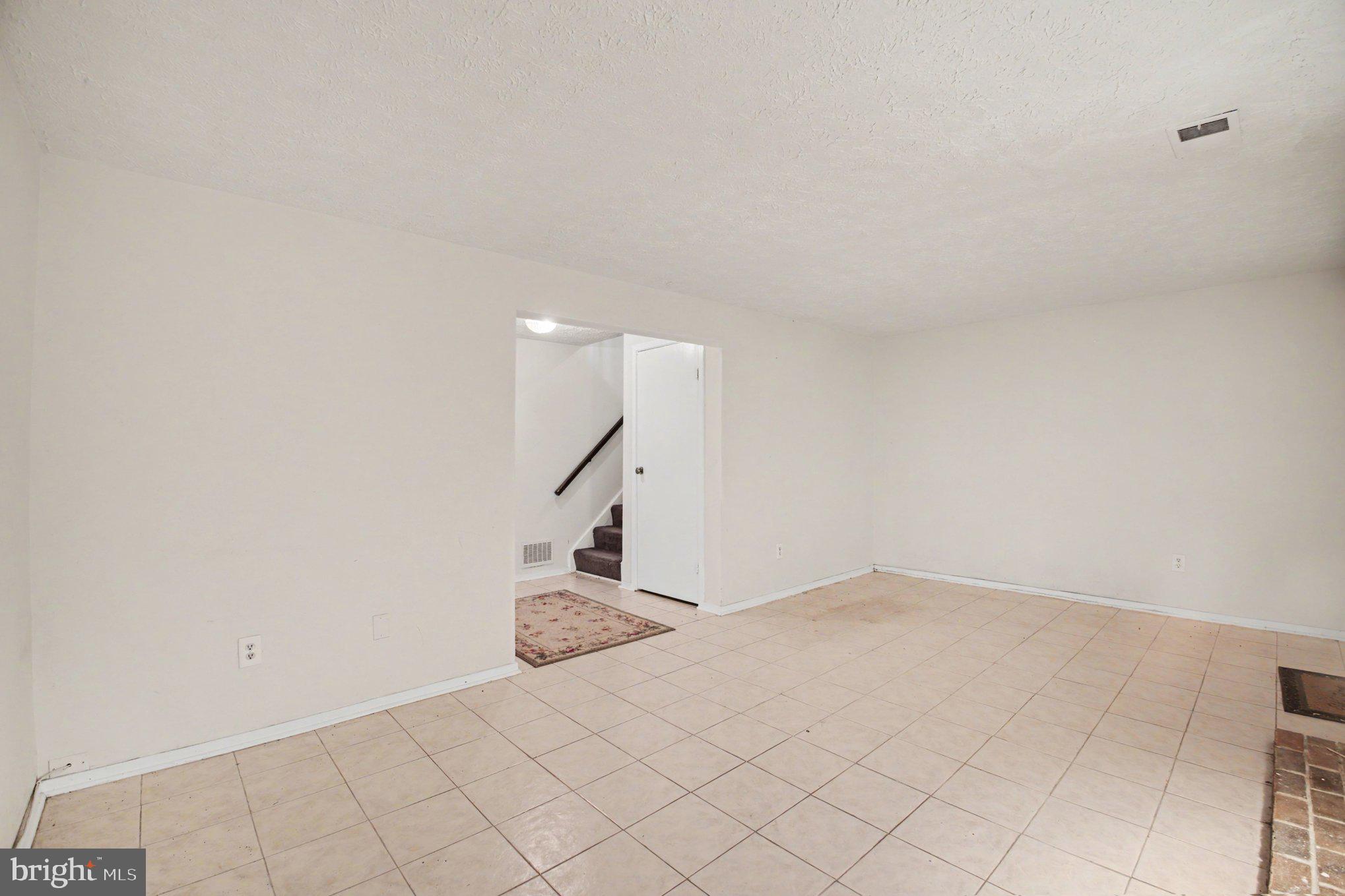 MONTCLAIR - Residential