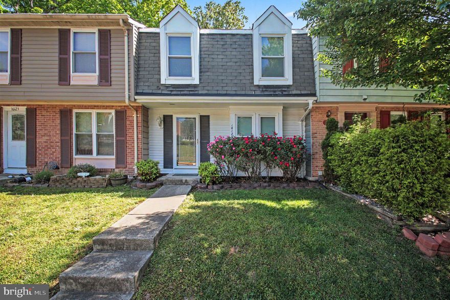 Back on the Market. Welcome to this beautiful home, in this highly sought-after established residential community.  This beautiful townhome has two spacious bedrooms with ensuites for your privacy.   They both have walk -In closets.  On the main level you will find a large size family room, the kitchen has beautiful cabinets with lots of cabinet space, an oversize dining area, that leads out on to a large deck that provides comfort and privacy, a half bathroom is on the main level.  On the lower level you will find a finished spacious room with a fireplace, an unfinished laundry area with a washer and dryer. This lower lever will lead you out to a fenced covered brick patio for entertaining or just relaxing, looking onto a tennis court, golf course and other great amenities.  This beautiful townhouse won't be available for too long! This beautiful townhouse is being sold As-Is.