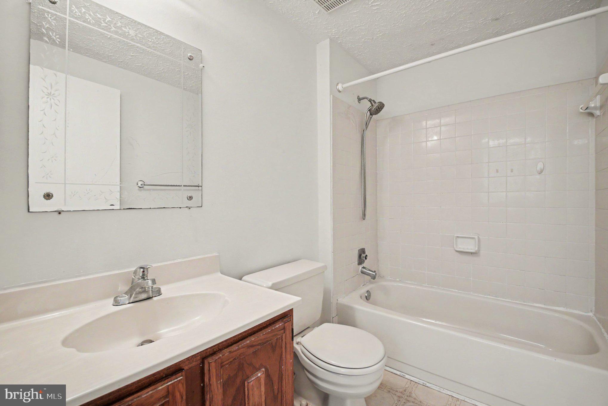 MONTCLAIR - Residential