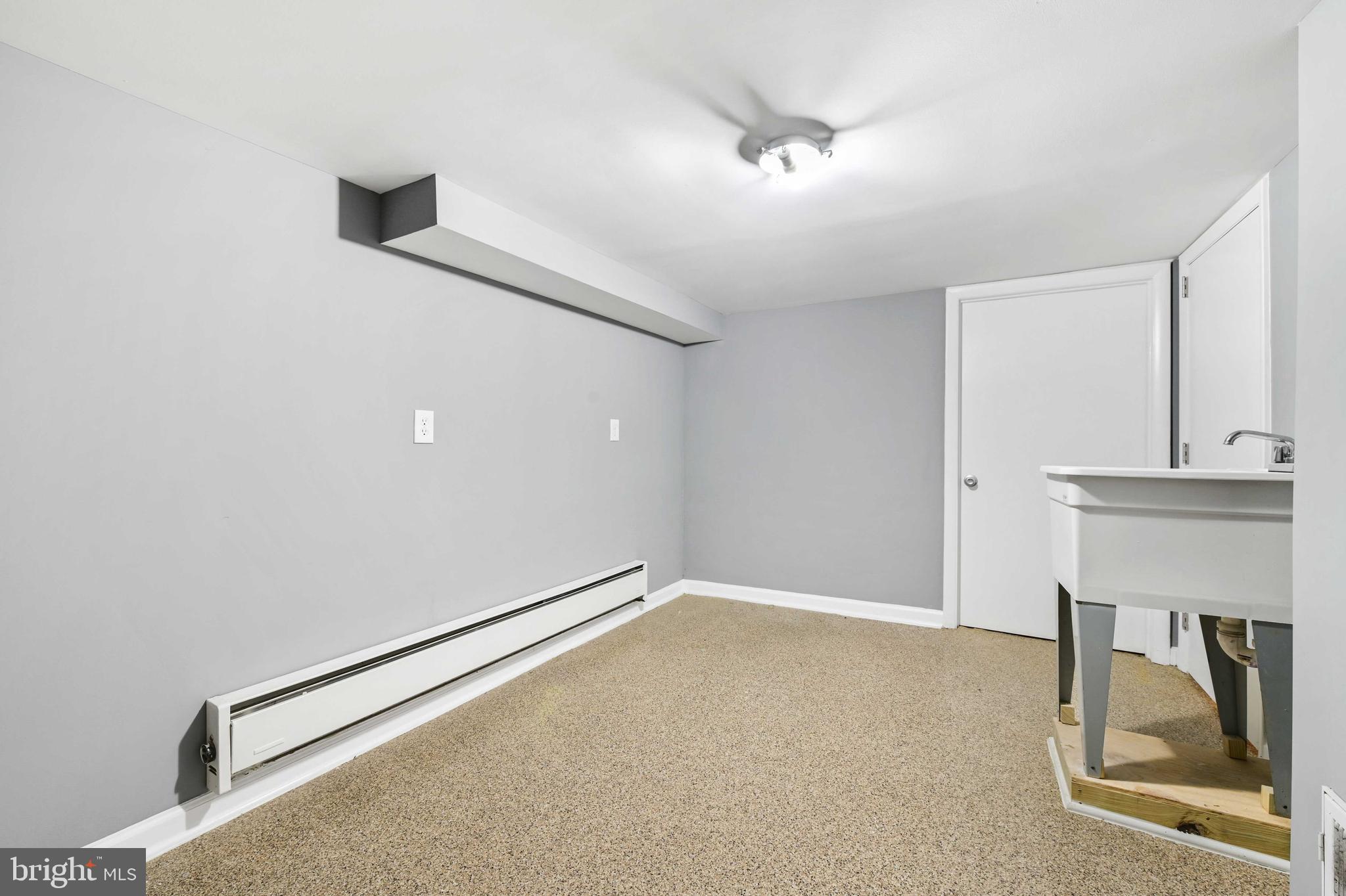 CHARLES VILLAGE - Residential