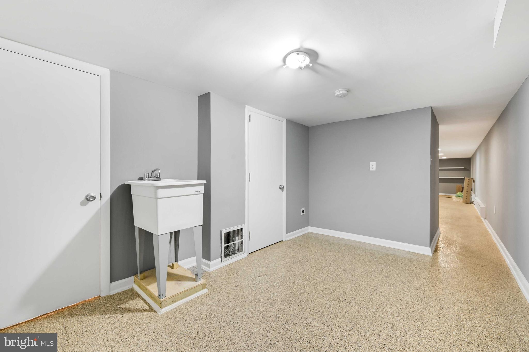 CHARLES VILLAGE - Residential