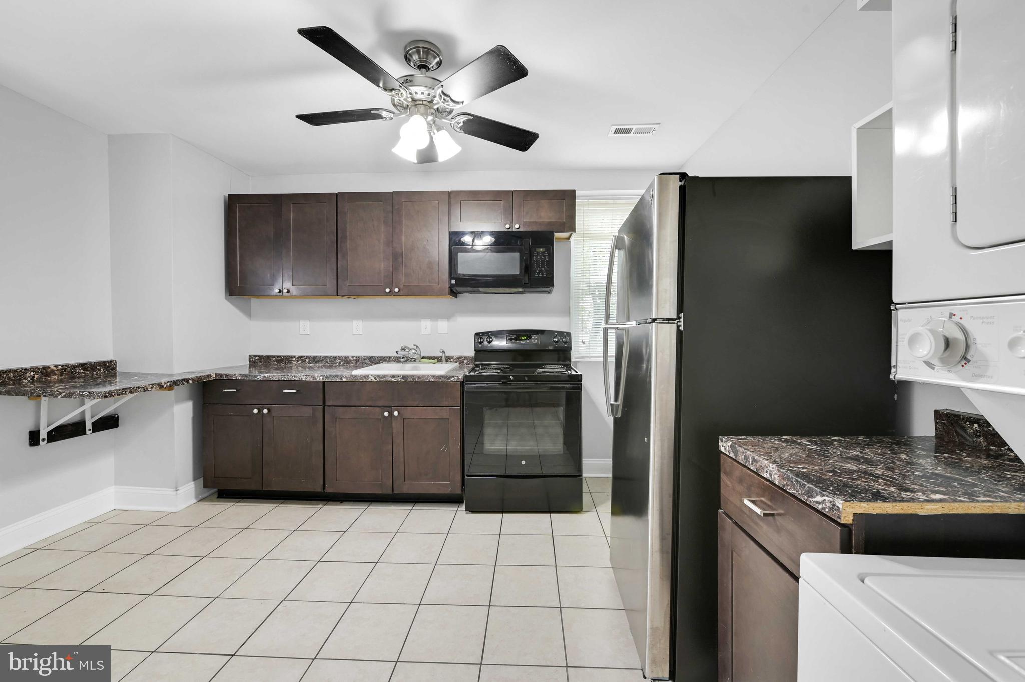 CHARLES VILLAGE - Residential