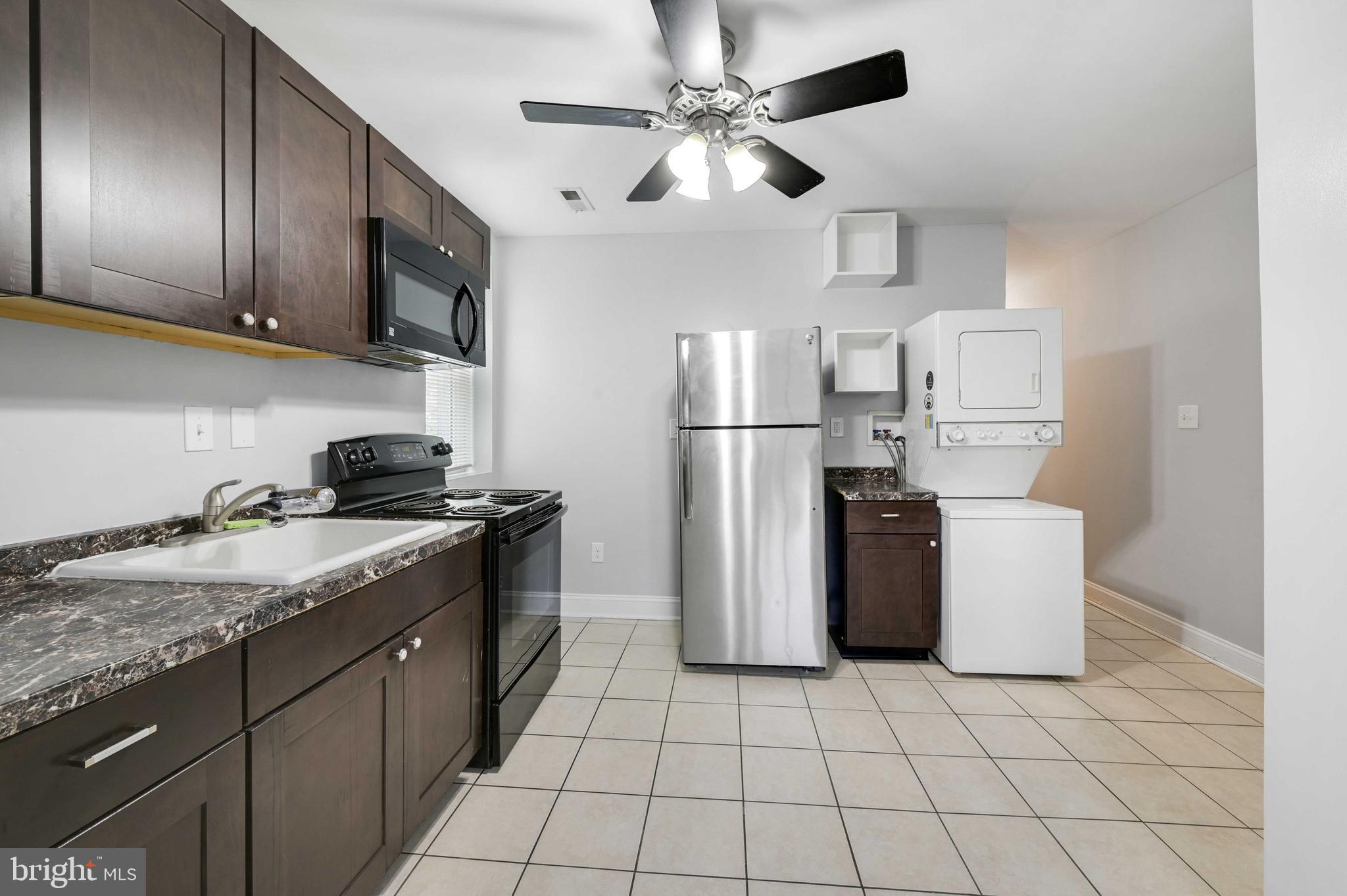 CHARLES VILLAGE - Residential